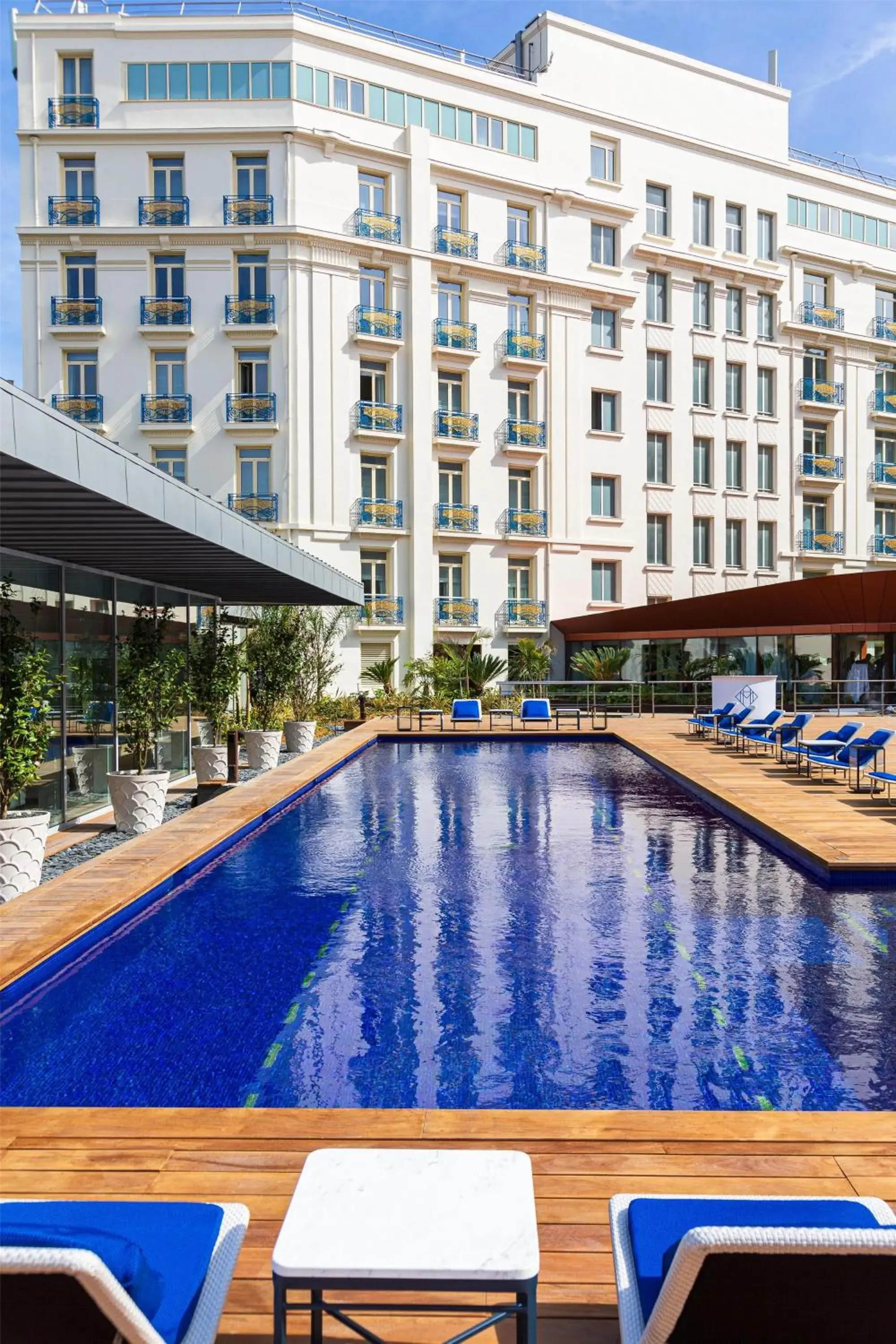 Swimming pool in Hôtel Martinez, in The Unbound Collection by Hyatt Swimming pool in Hôtel Martinez, in The Unbound Collection by Hyatt