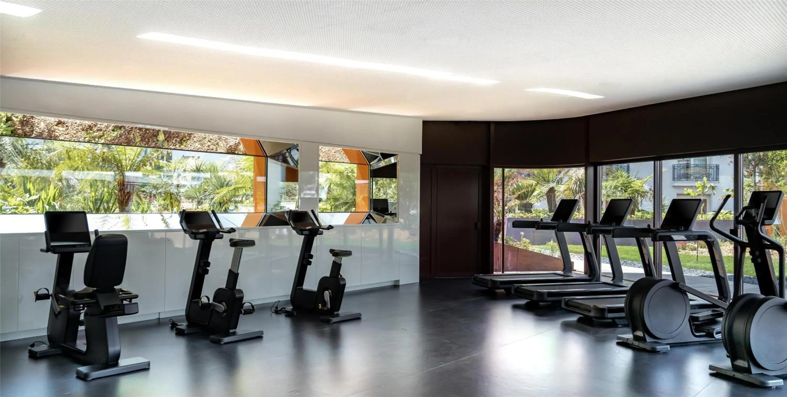 Fitness centre/facilities in Hôtel Martinez, in The Unbound Collection by Hyatt