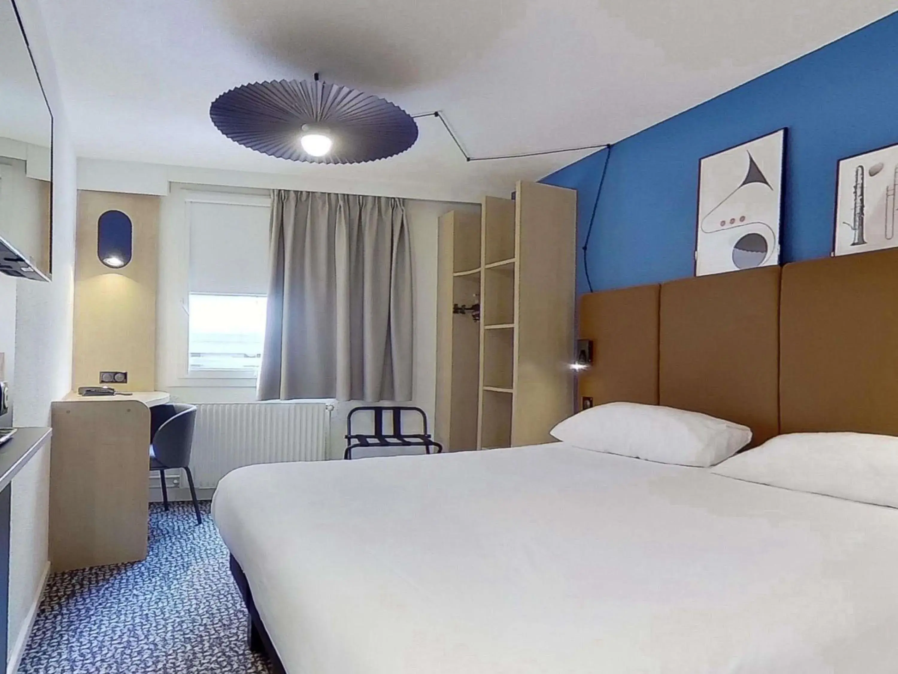 Property building, Bed in ibis Paris Brancion Parc des Expositions 15ème Property building, Bed in ibis Paris Brancion Parc des Expositions 15ème