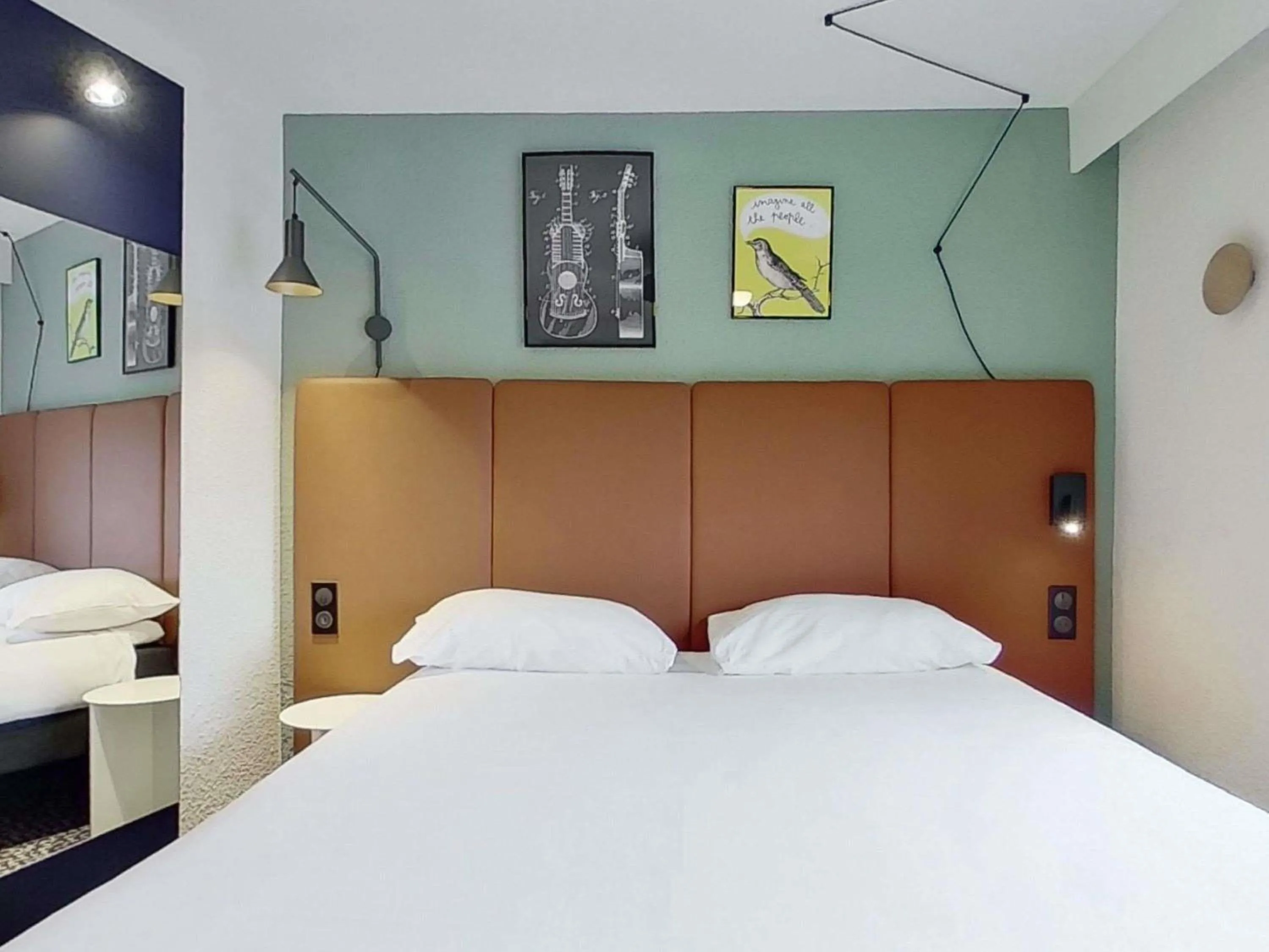 Bedroom, Bed in ibis Paris Brancion Parc des Expositions 15ème