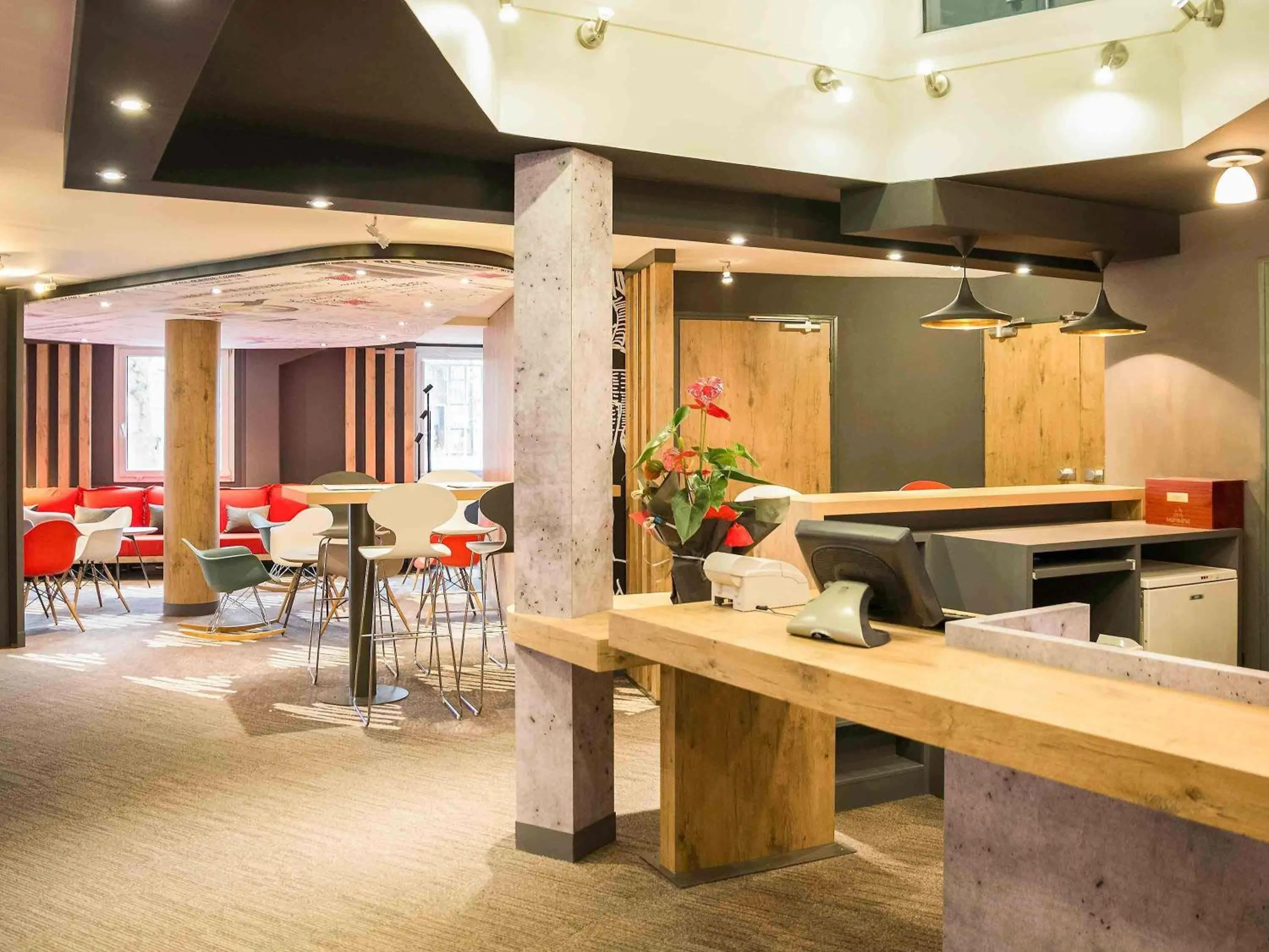 Property building in ibis Paris Brancion Parc des Expositions 15ème