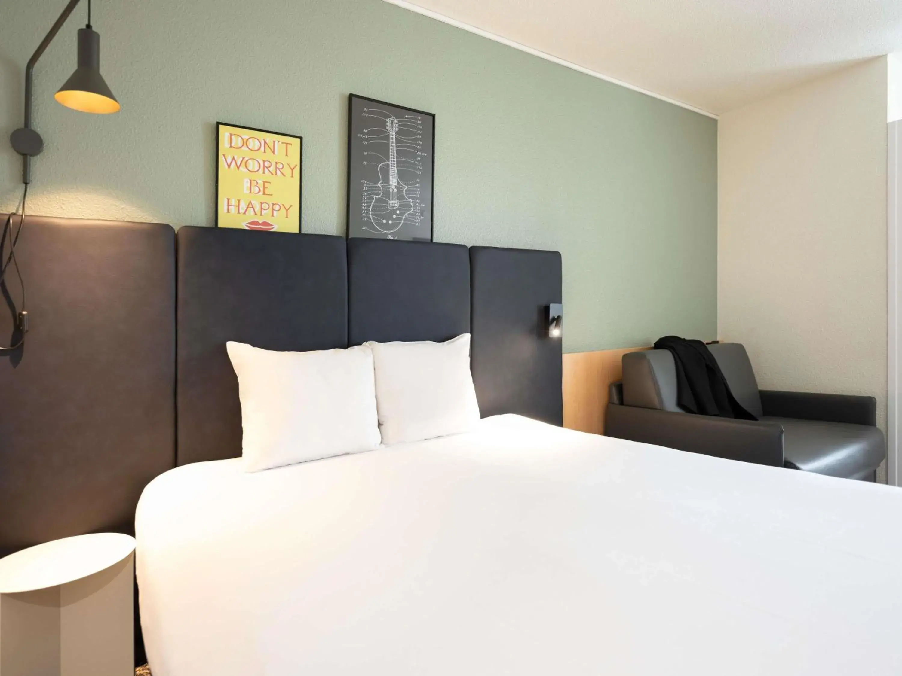 Bedroom, Bed in ibis Paris Gare de Lyon Ledru Rollin Bedroom, Bed in ibis Paris Gare de Lyon Ledru Rollin