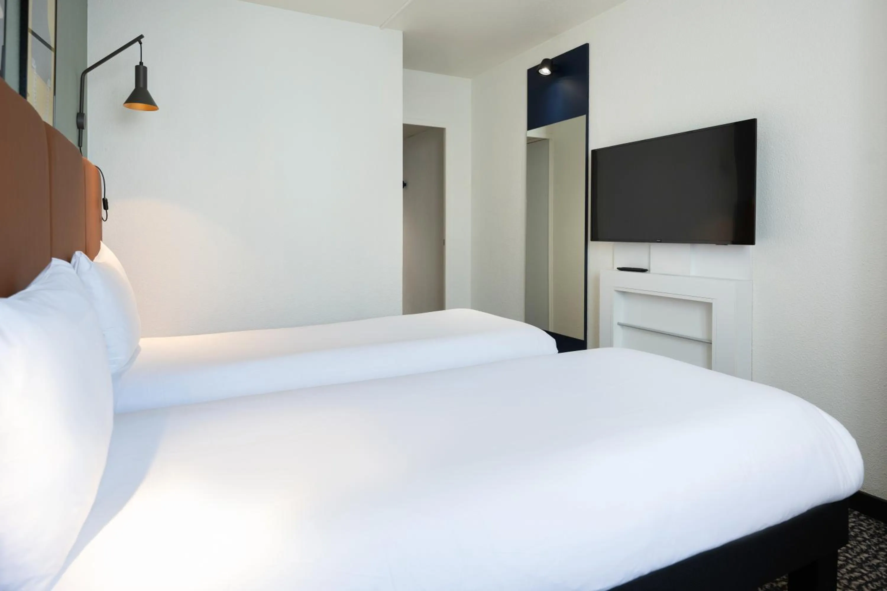 Bedroom, Bed in ibis Paris Gare de Lyon Ledru Rollin