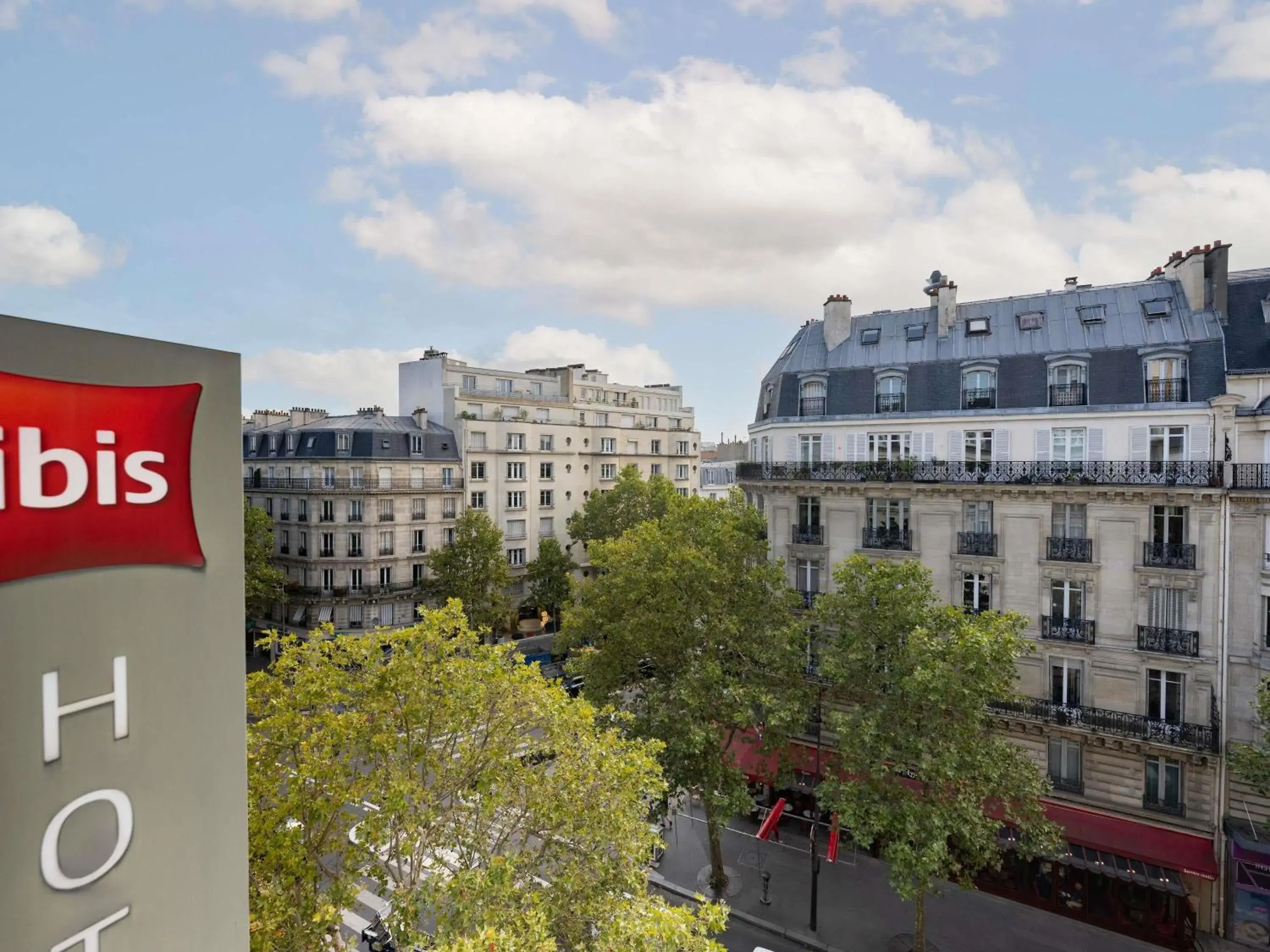 Property building in ibis Paris Gare de Lyon Ledru Rollin Property building in ibis Paris Gare de Lyon Ledru Rollin