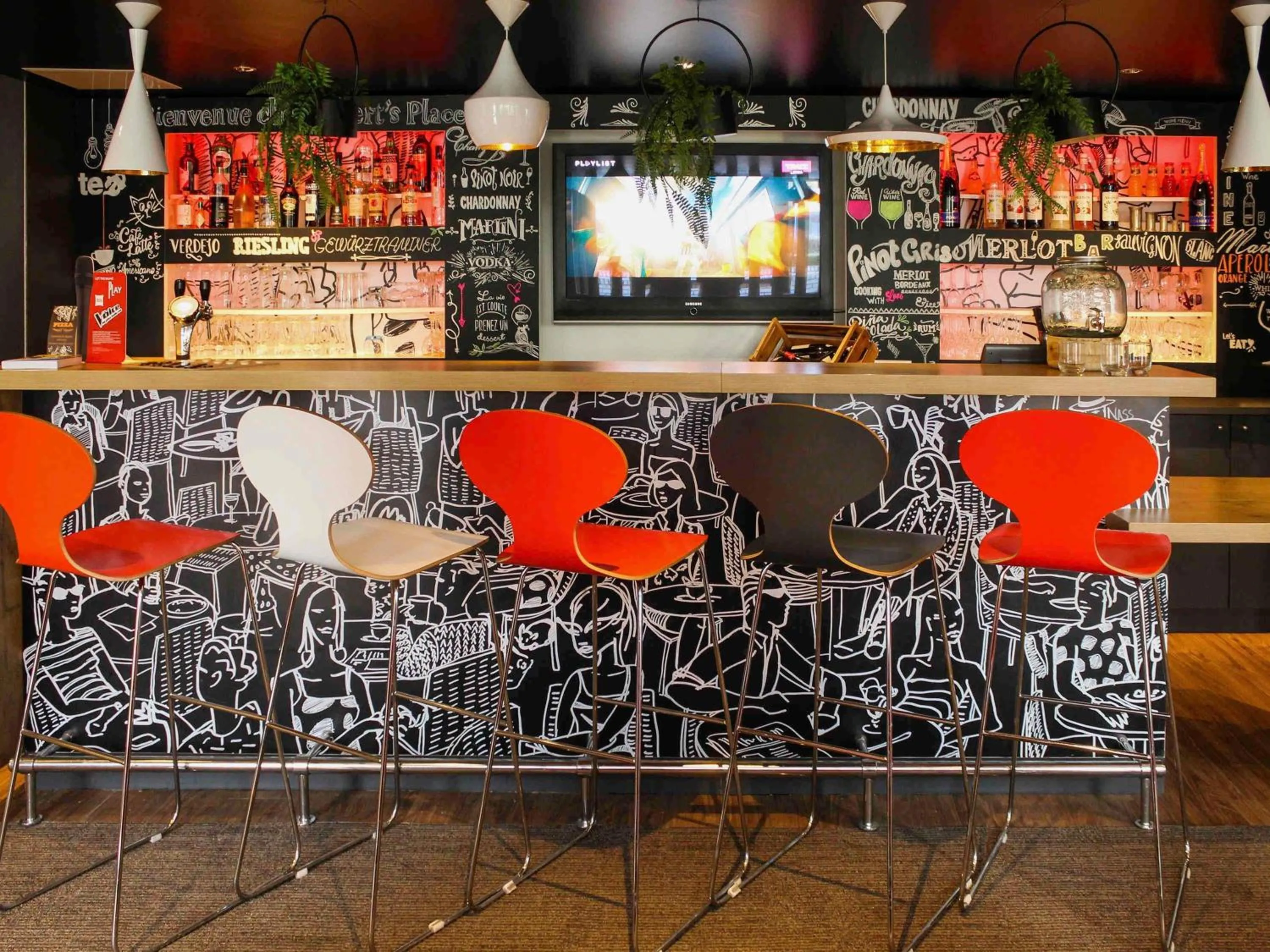 Property building in ibis Paris Gennevilliers