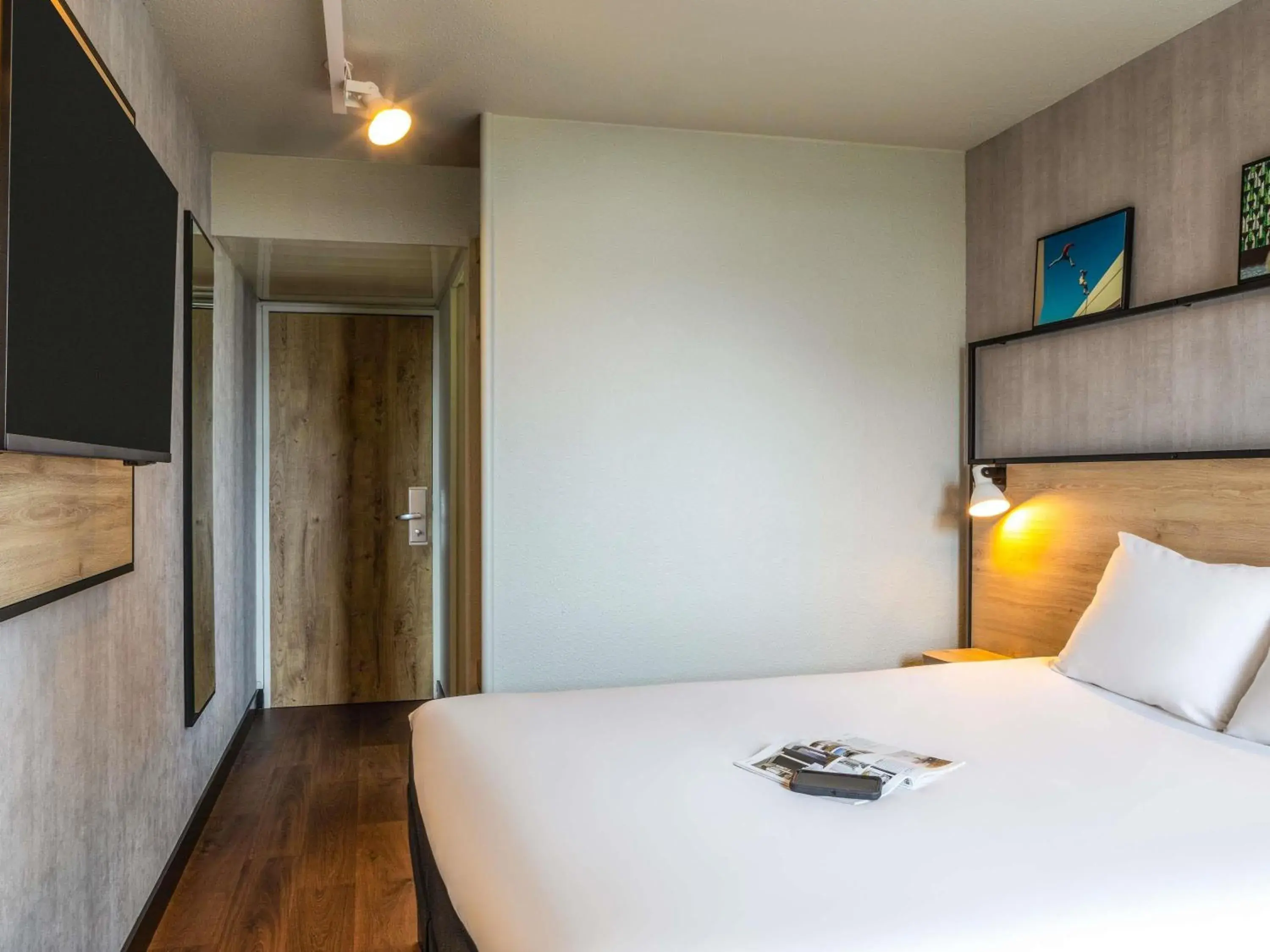 Bedroom, Bed in ibis Paris Gennevilliers Bedroom, Bed in ibis Paris Gennevilliers