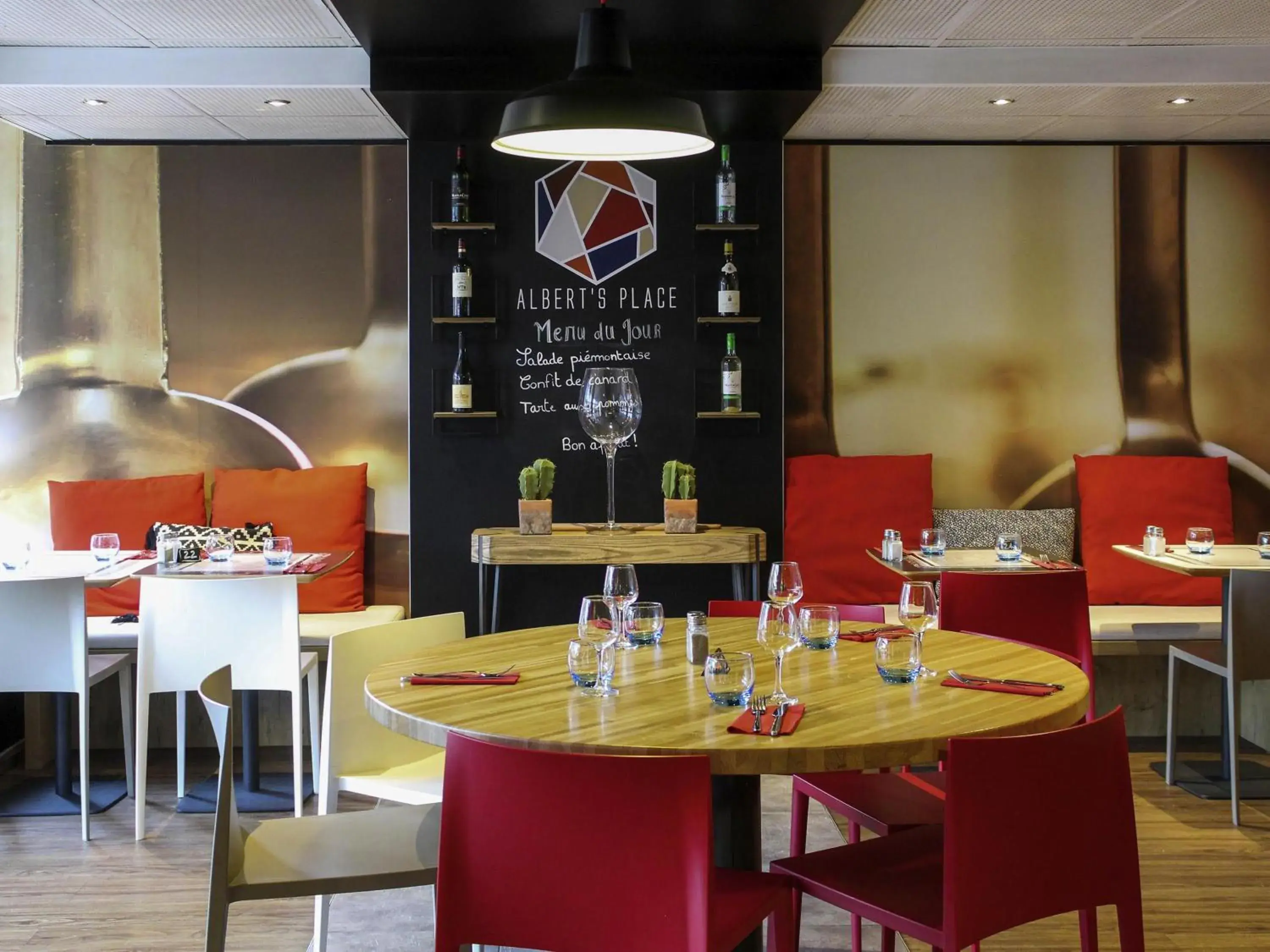 Restaurant/places to eat in ibis Paris Gennevilliers Restaurant/places to eat in ibis Paris Gennevilliers