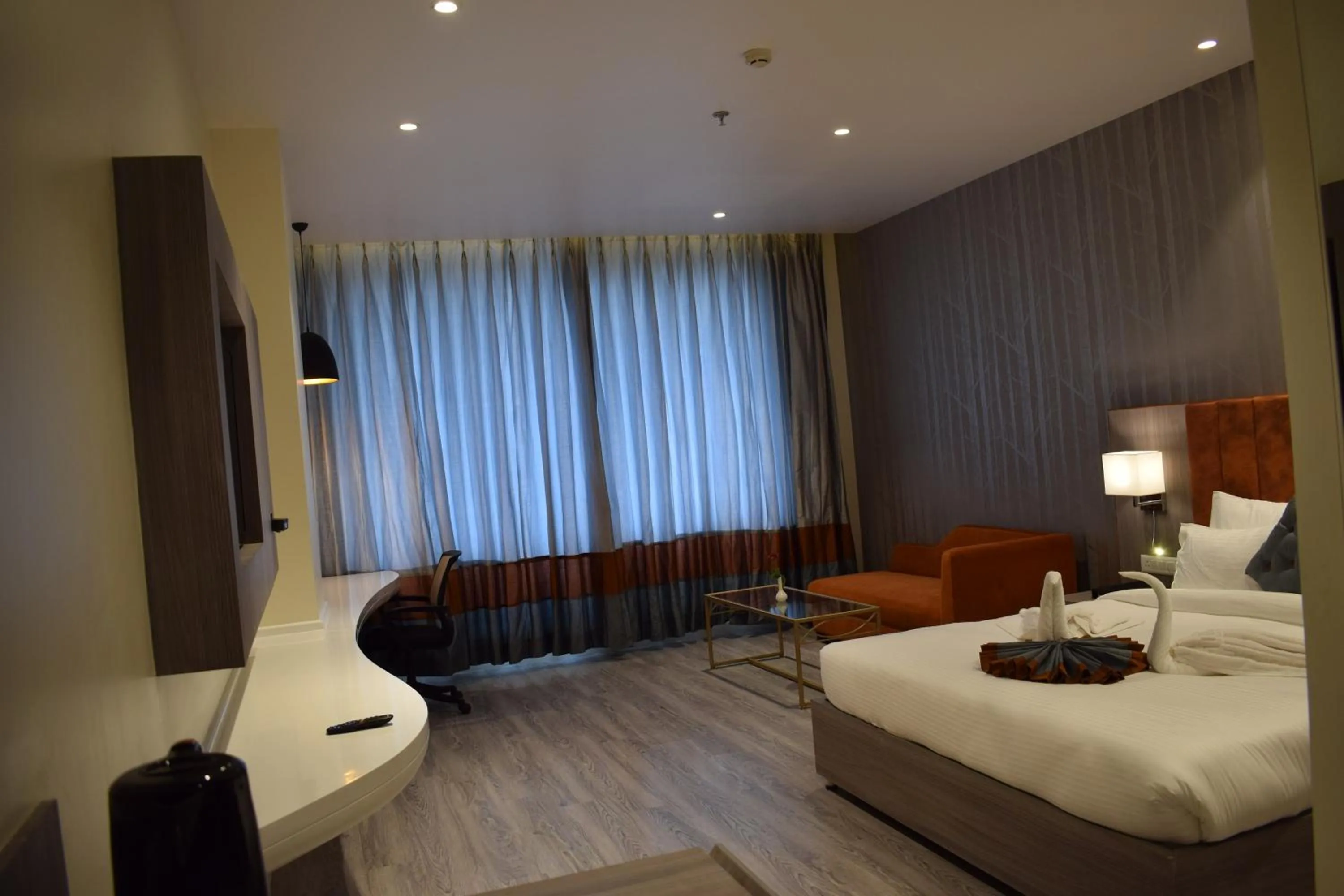 Photo of the whole room, Bed in Hotel Deep Clarks Inn Lucknow