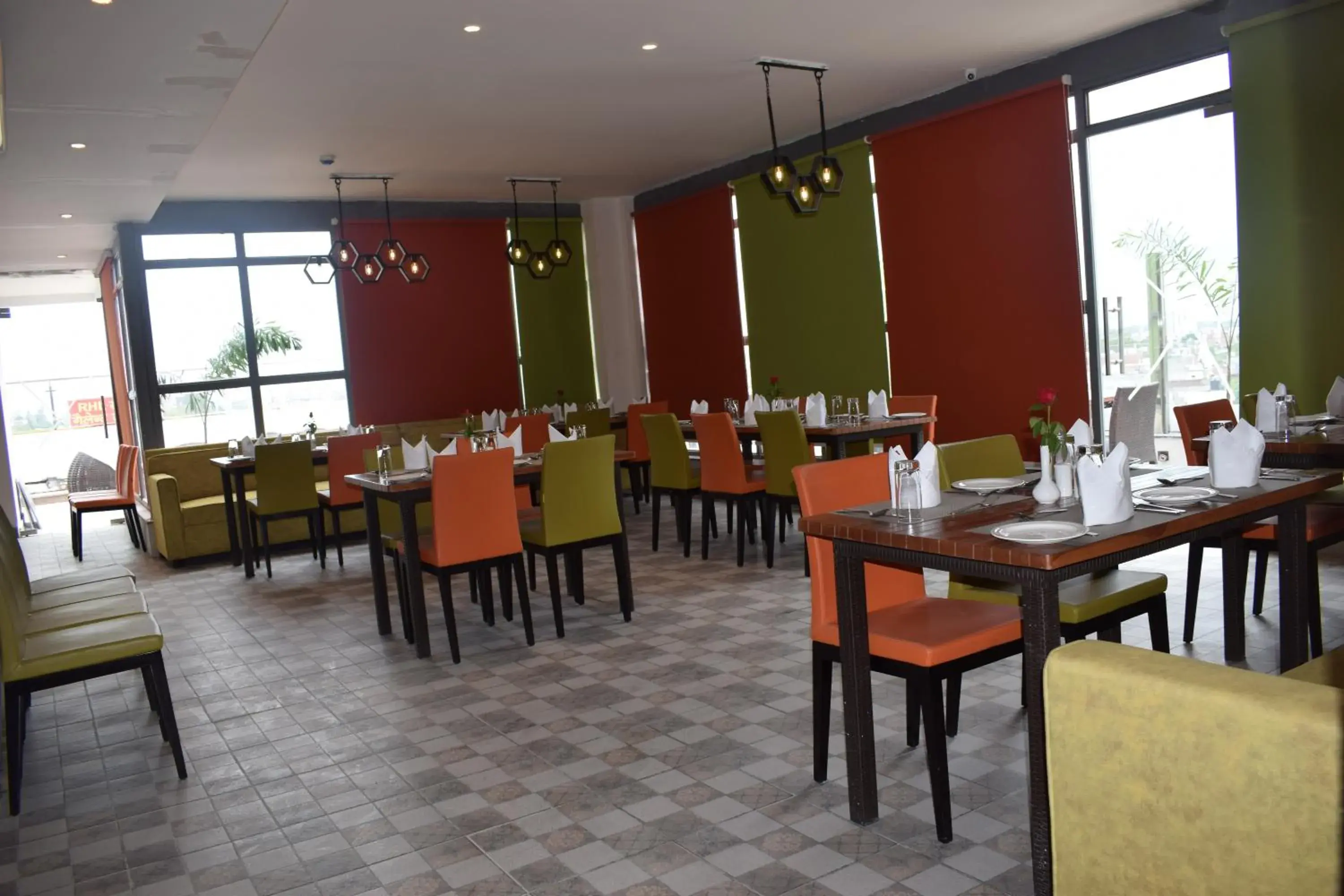 Restaurant/places to eat in Hotel Deep Clarks Inn Lucknow Restaurant/places to eat in Hotel Deep Clarks Inn Lucknow