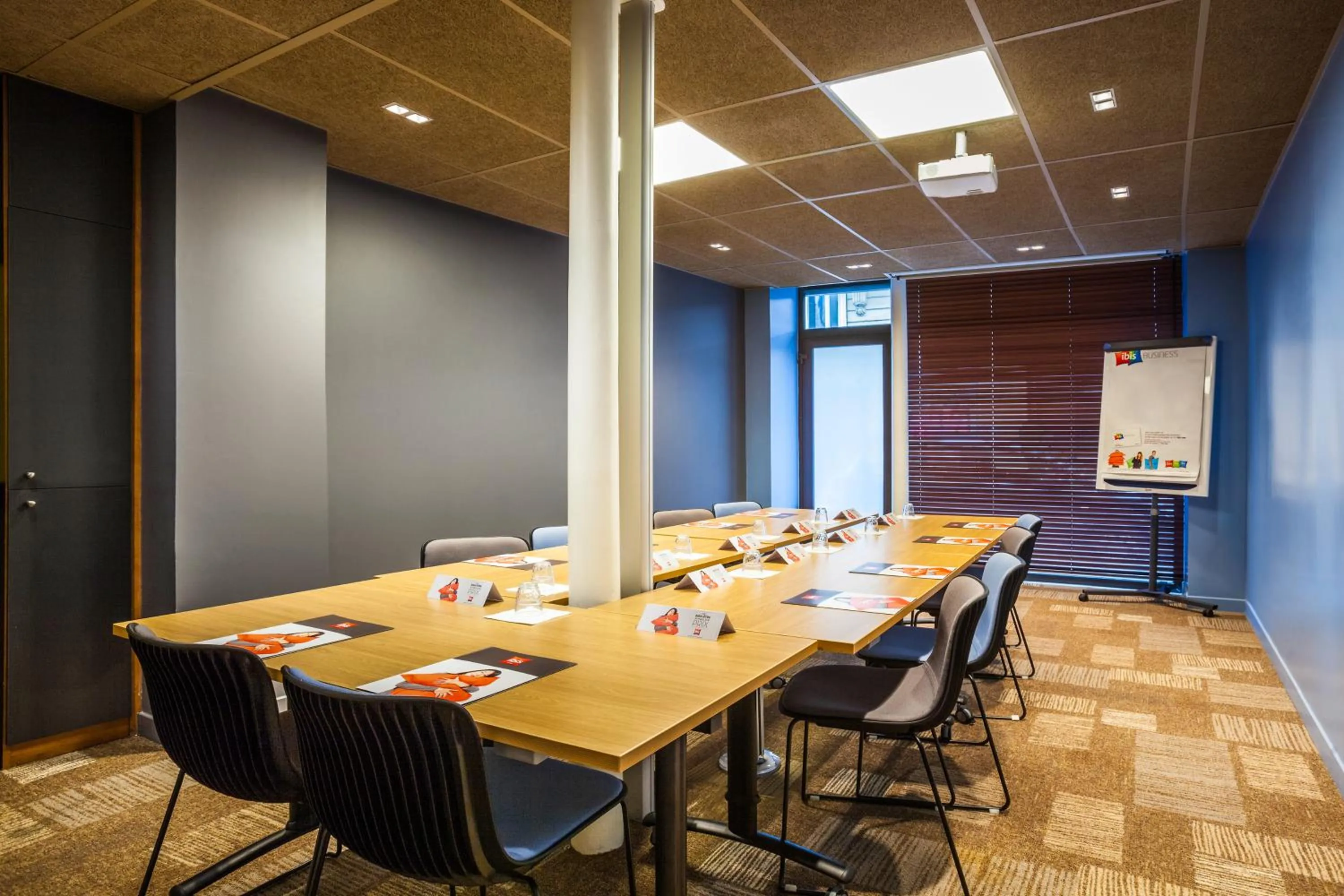 Meeting/conference room in ibis Paris Gare De L'Est TGV