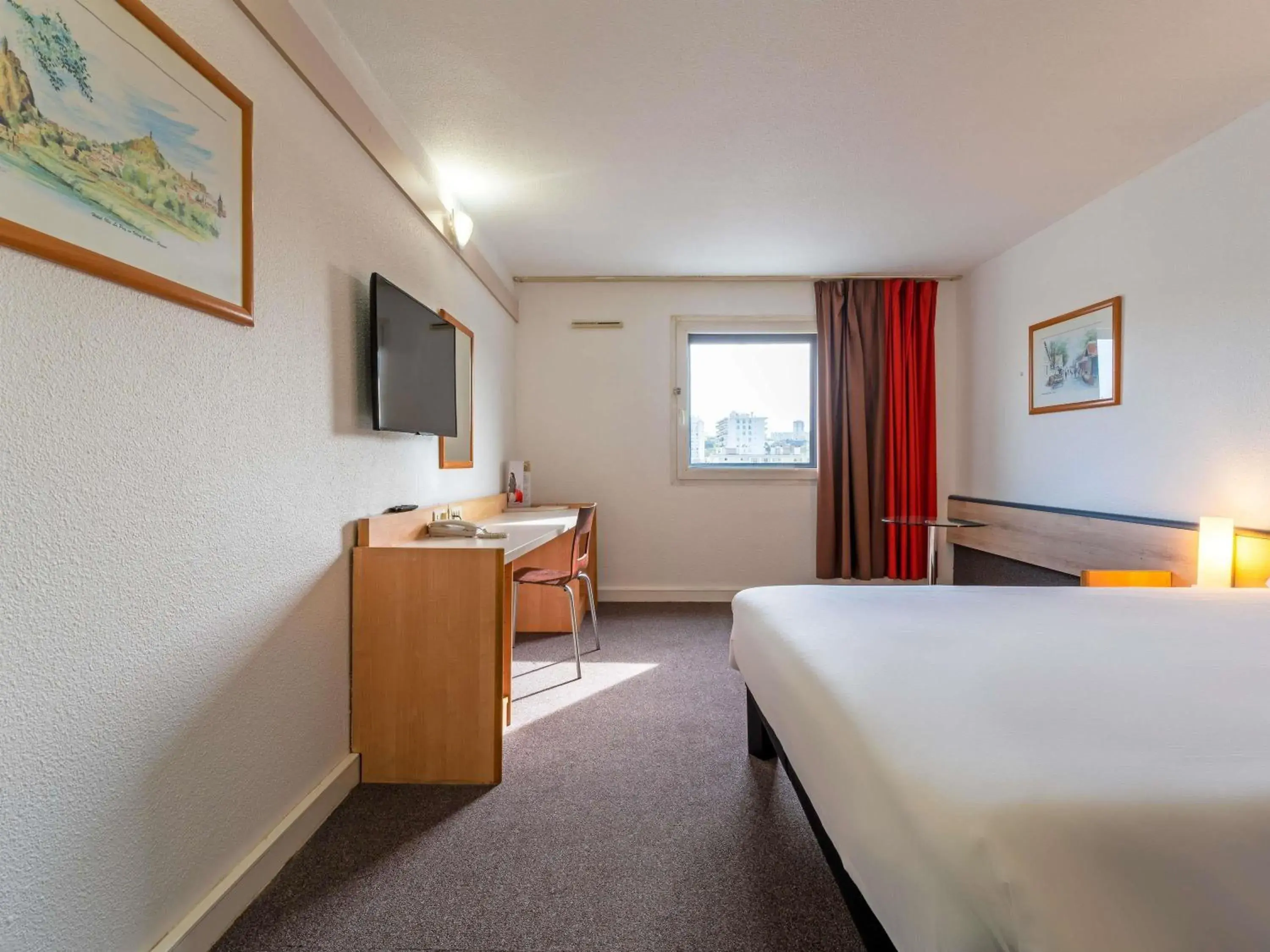 Bedroom, Bed in ibis Paris Pantin Eglise Bedroom, Bed in ibis Paris Pantin Eglise