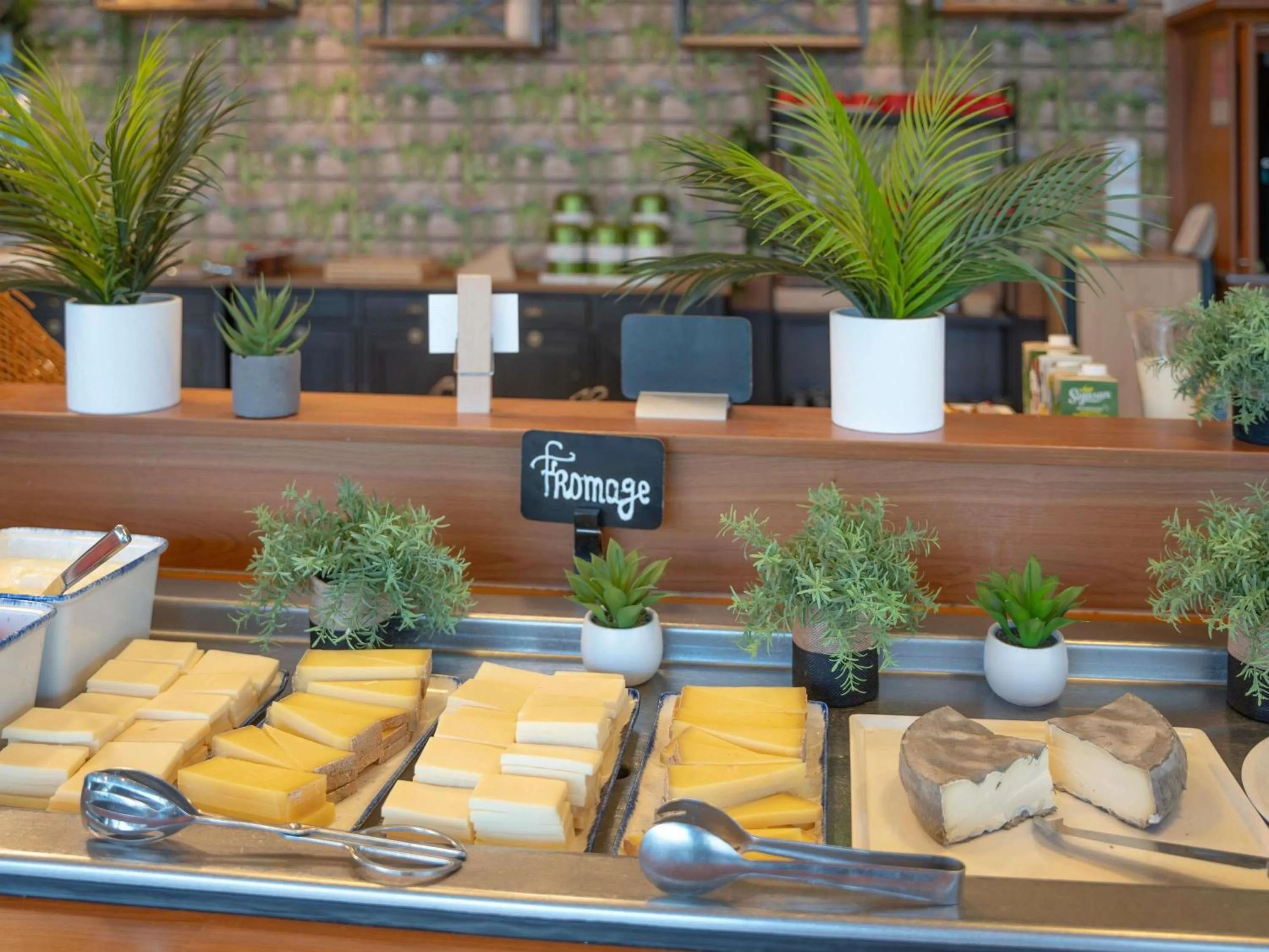 Breakfast in ibis Paris 17 Clichy-Batignolles