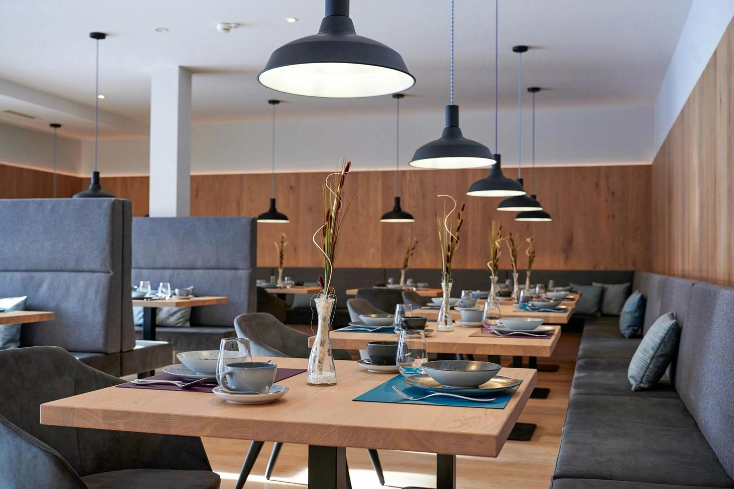 Restaurant/places to eat in Wellness und Brunch Hotel MorgenZeit beheizter Naturpool mit Sandstrand Genuss Frühstück bis 13 Uhr Hochkönig Sommercard