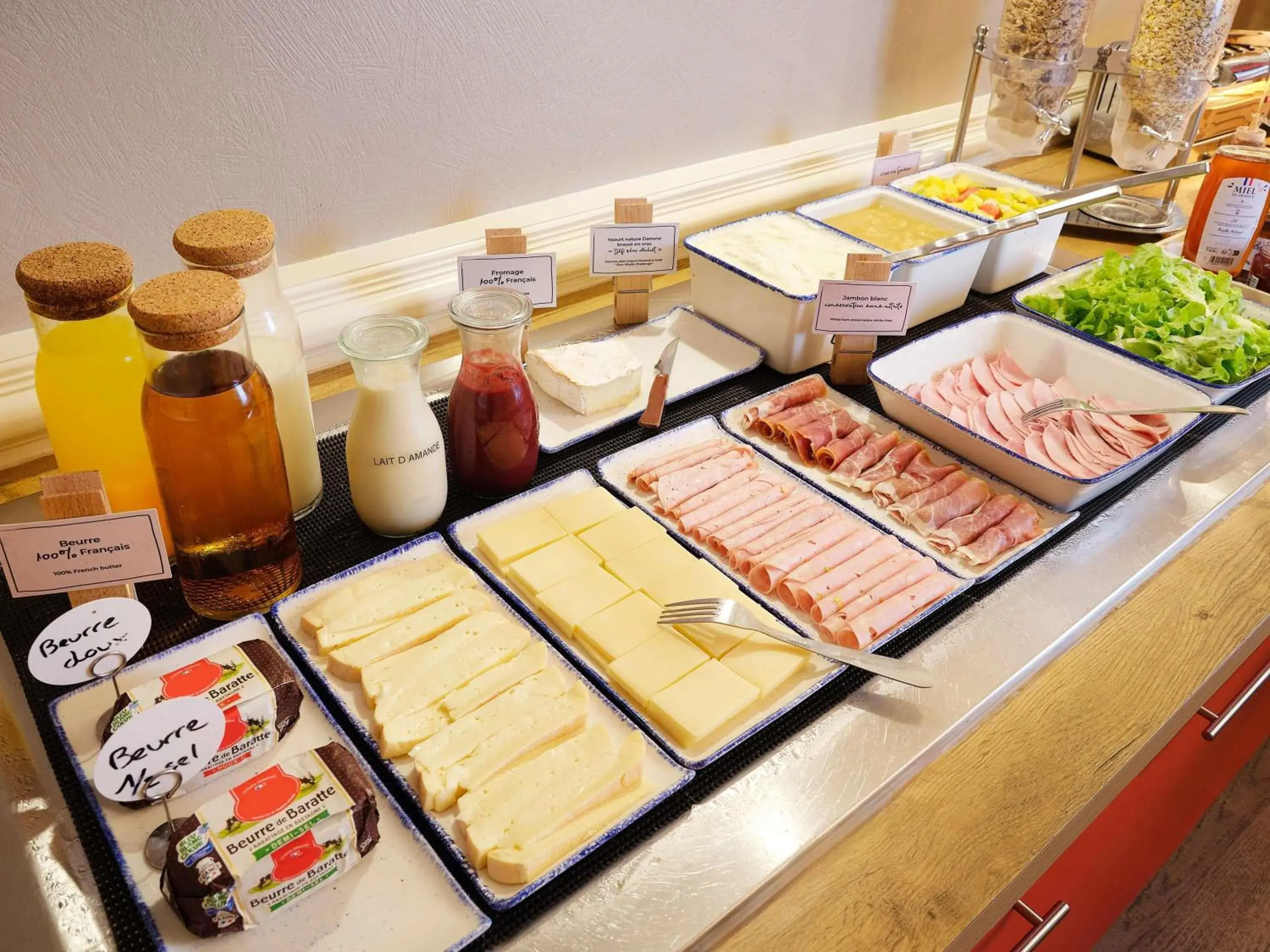 Breakfast in ibis Toulouse Gare Matabiau Breakfast in ibis Toulouse Gare Matabiau