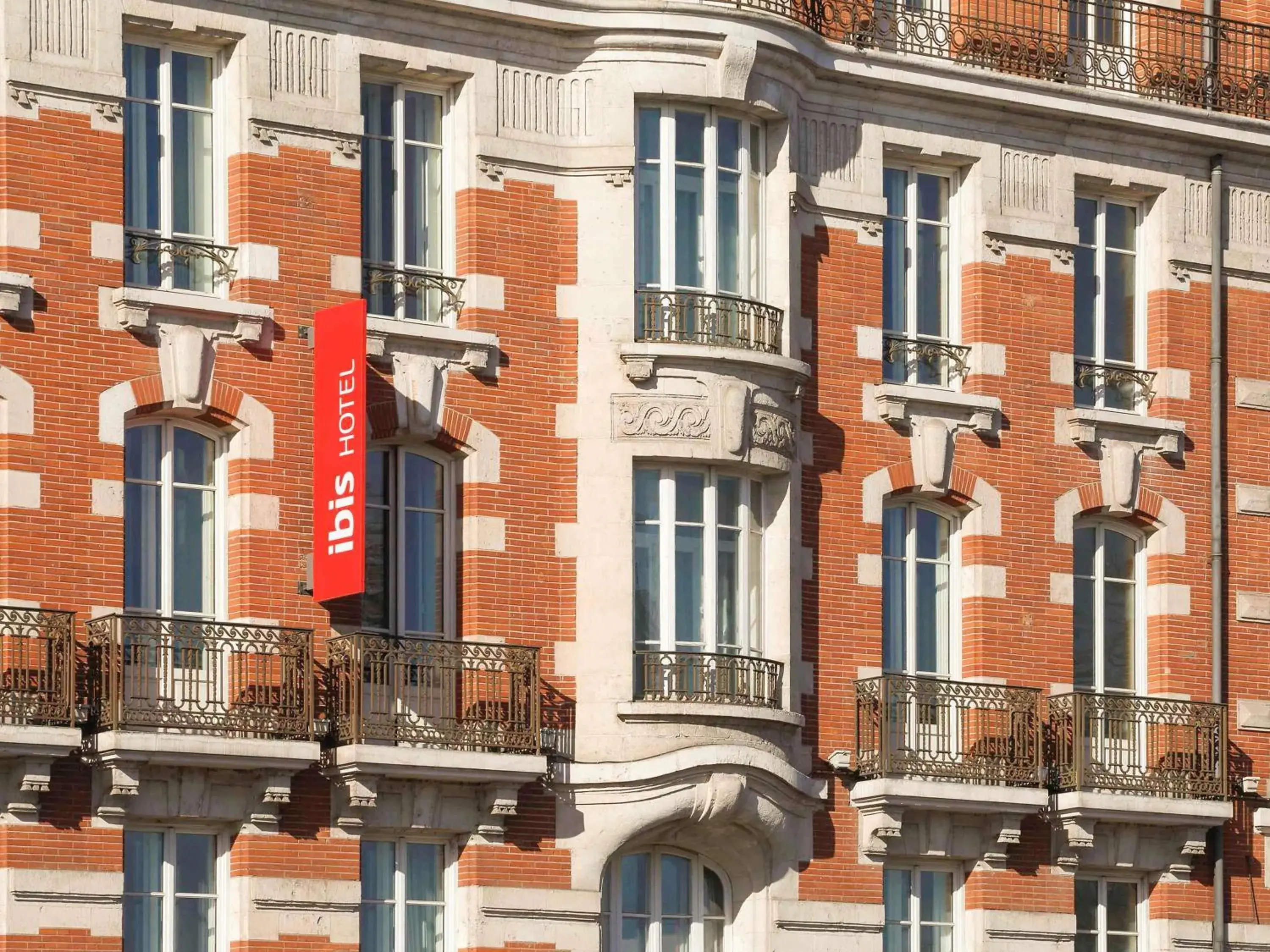 Property building in ibis Toulouse Gare Matabiau Property building in ibis Toulouse Gare Matabiau