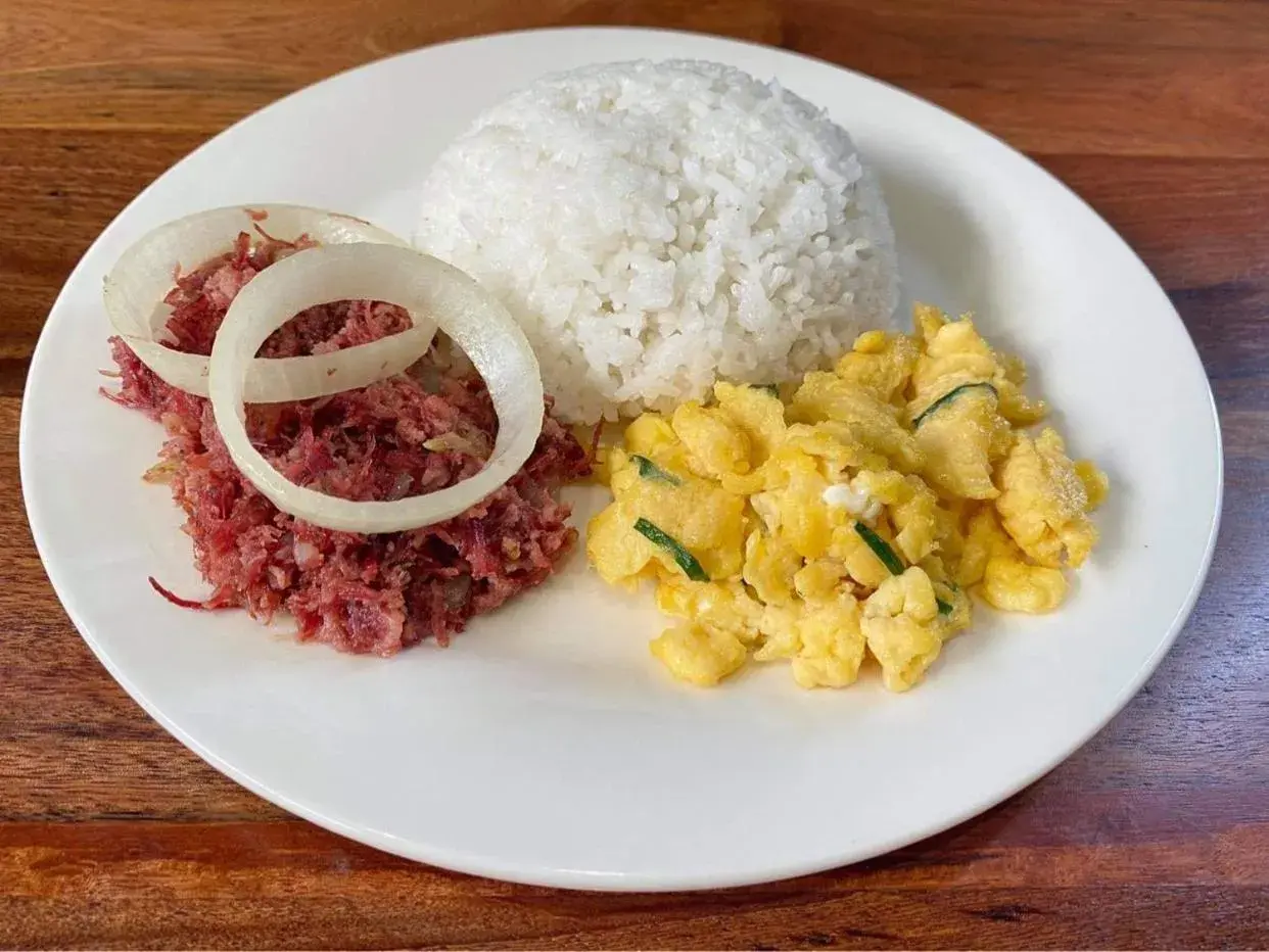 Breakfast in The Hub District Garden Suites Breakfast in The Hub District Garden Suites