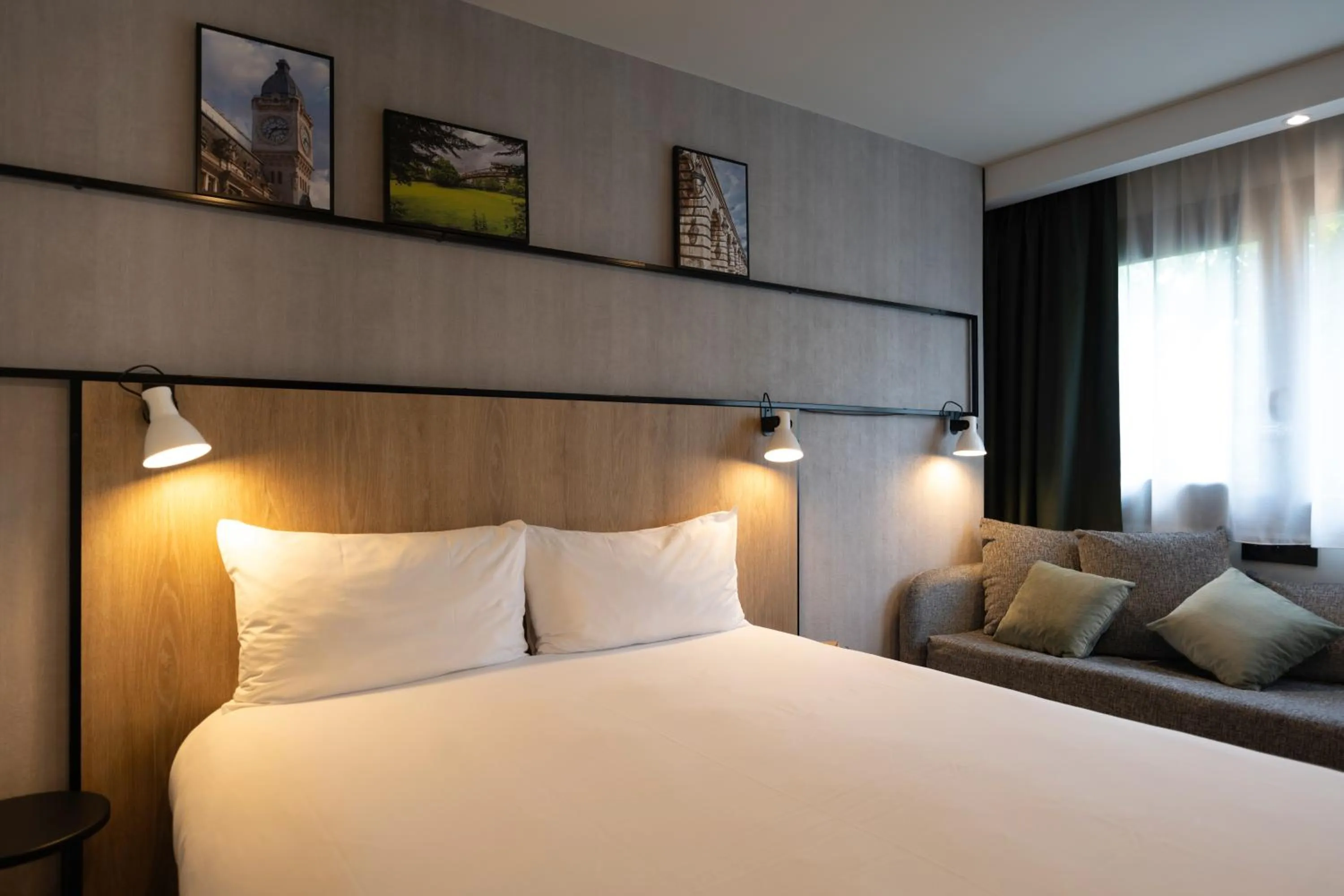 Bedroom, Bed in ibis Paris Gare de Lyon Diderot