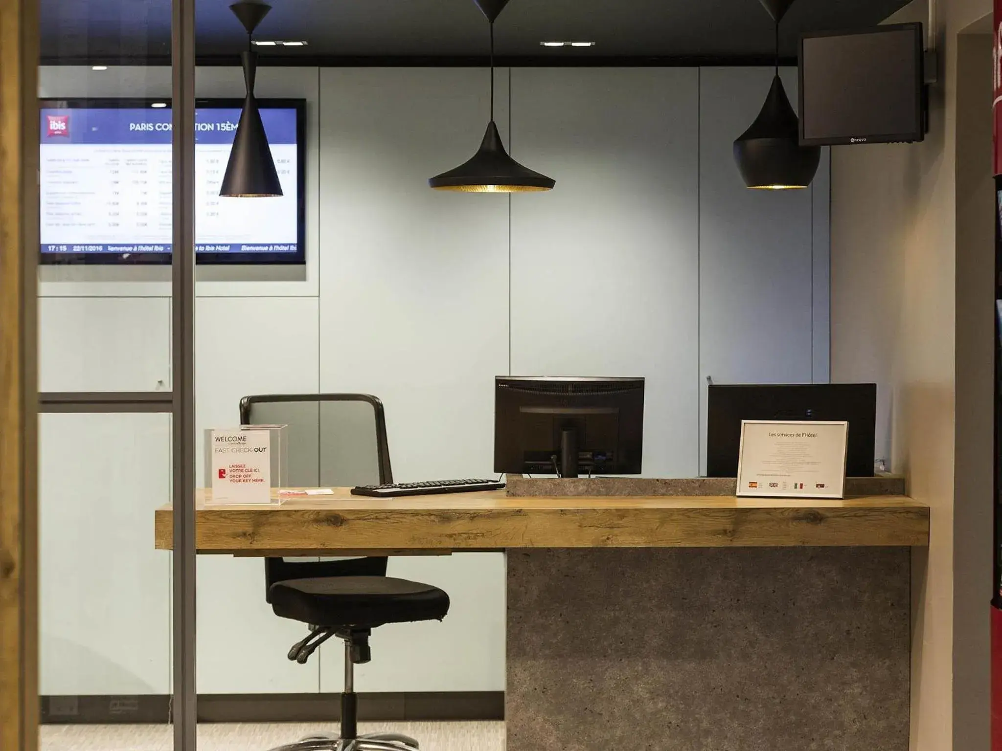 Property building in ibis Paris Vaugirard Porte de Versailles Property building in ibis Paris Vaugirard Porte de Versailles