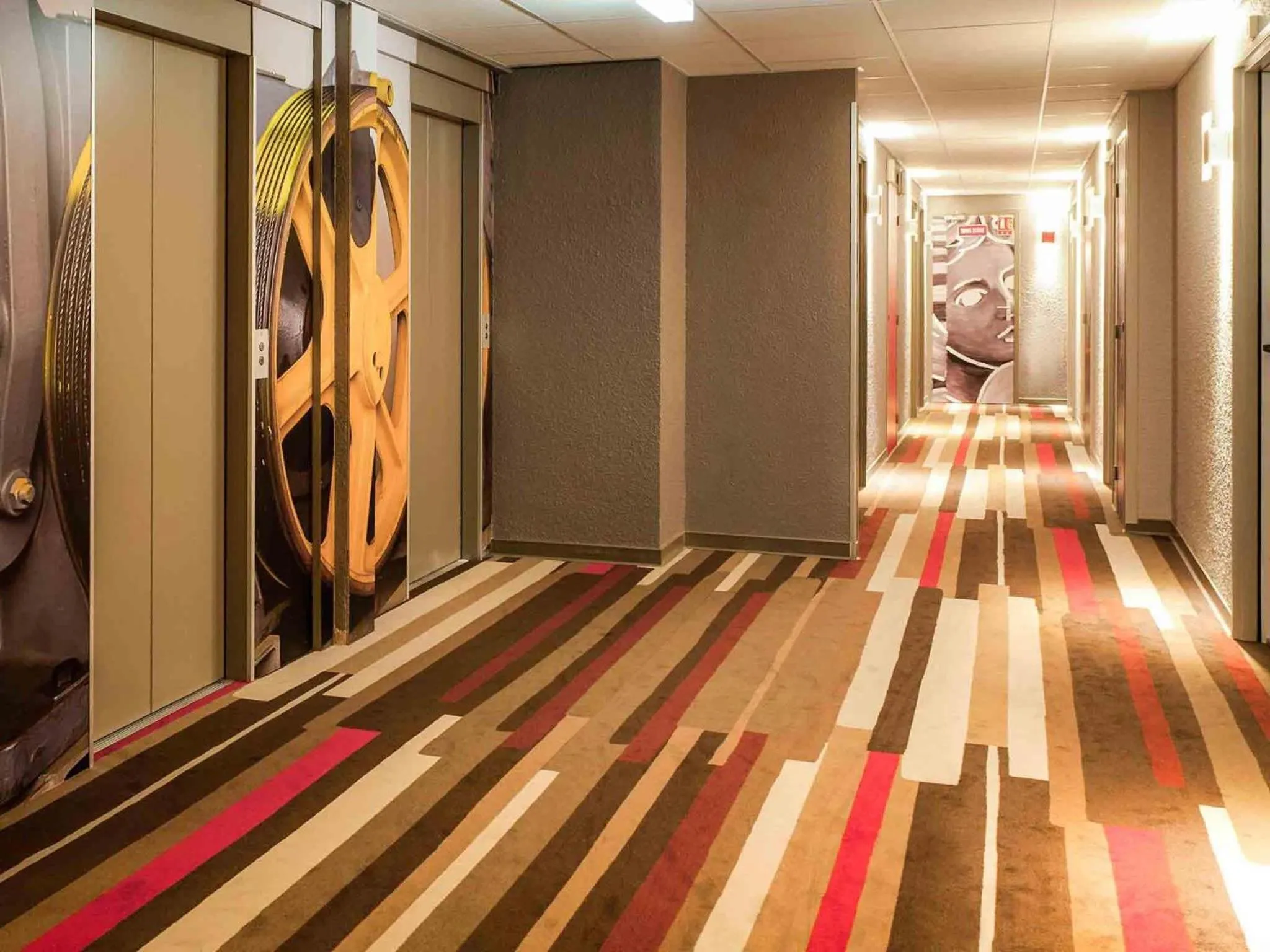 Bedroom in ibis Paris La Defense Courbevoie