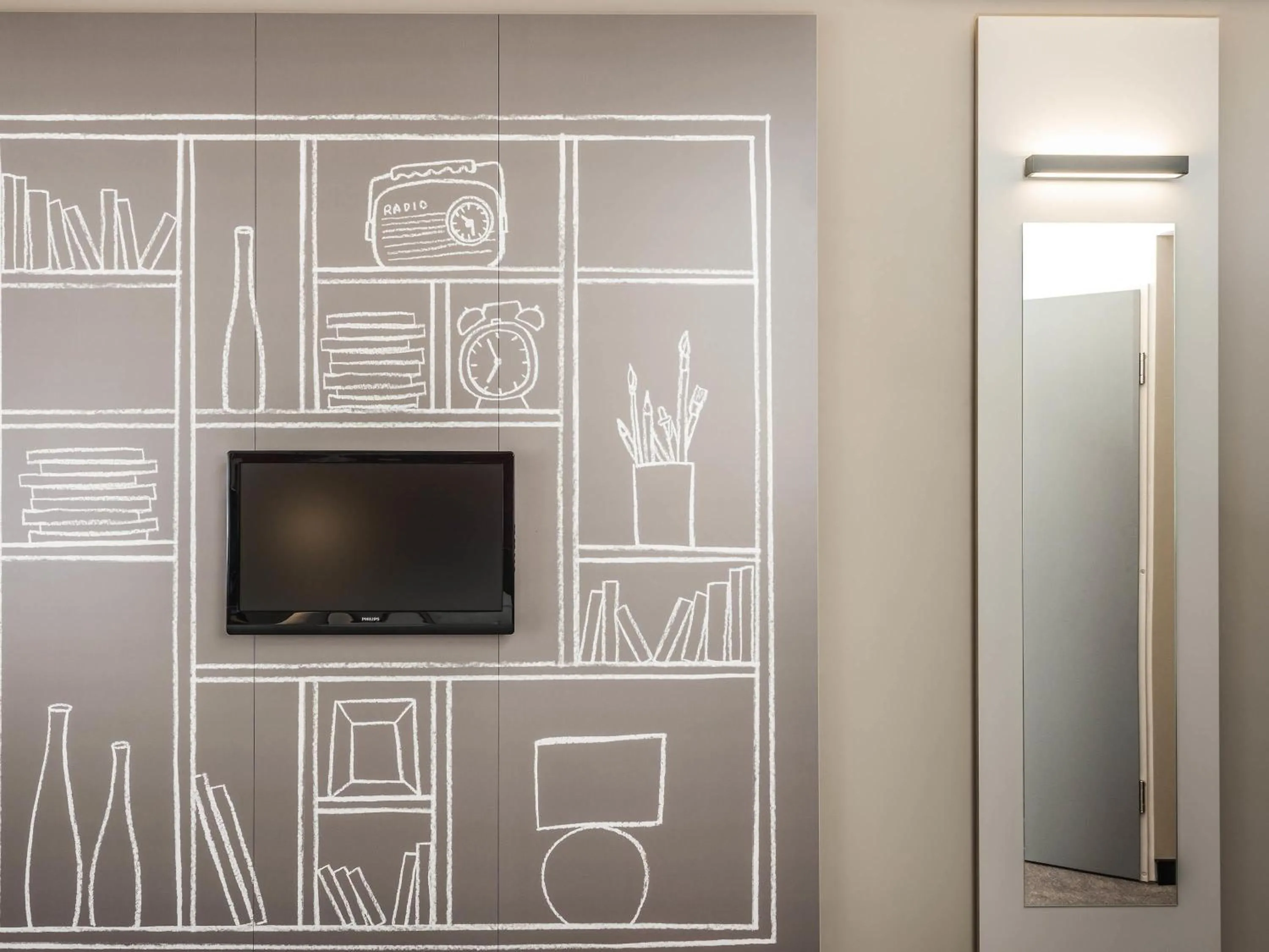 Bedroom in ibis Paris La Defense Courbevoie