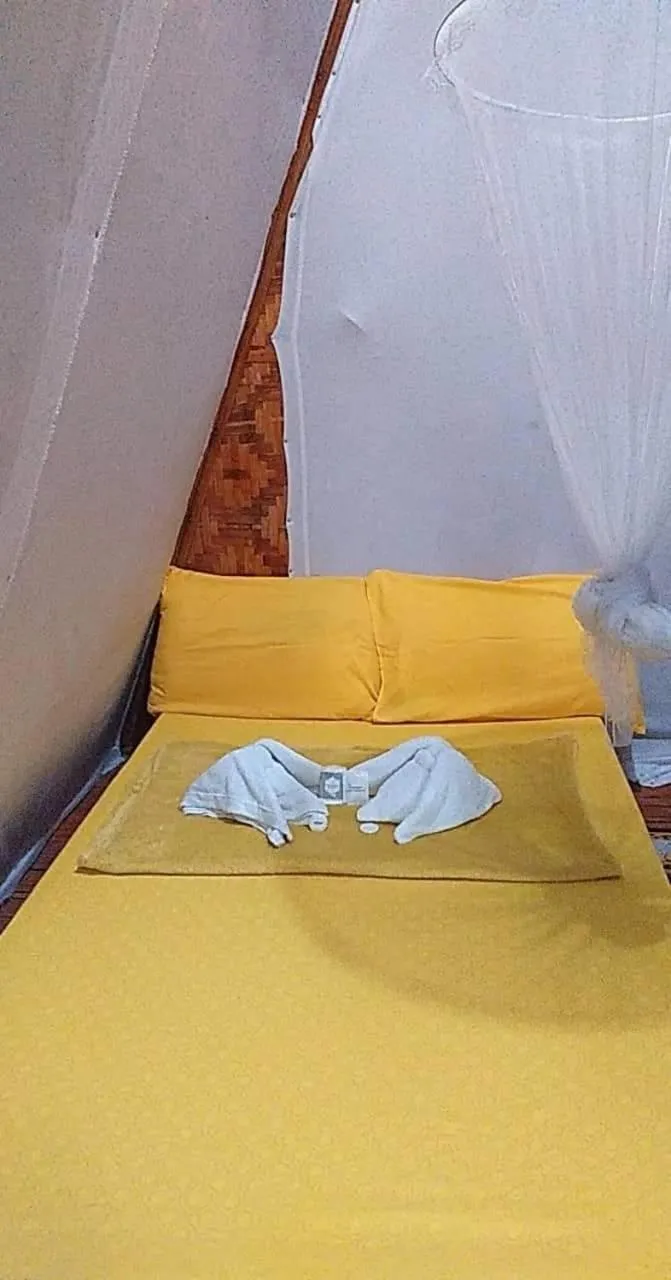 Bed in SHUKRAN Apartelle