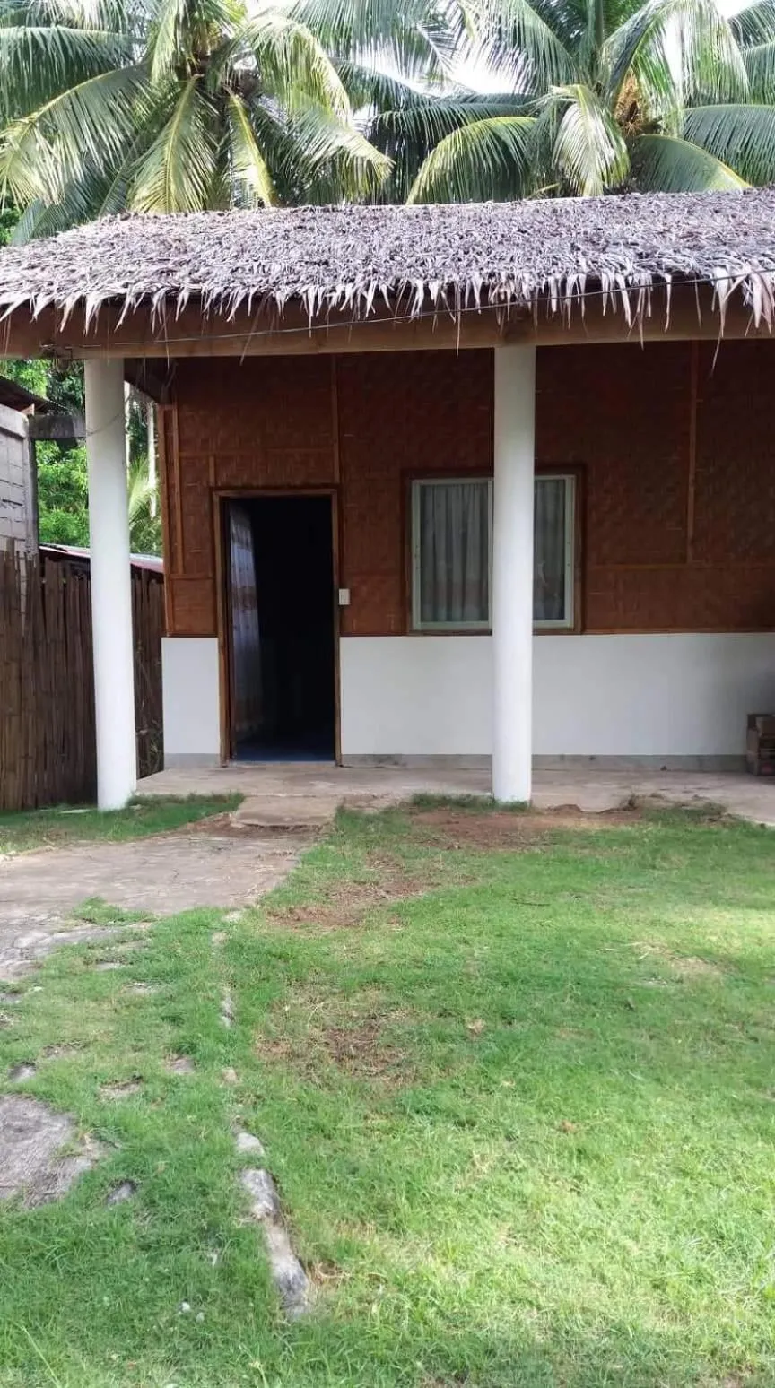 Facade/entrance in SHUKRAN Apartelle