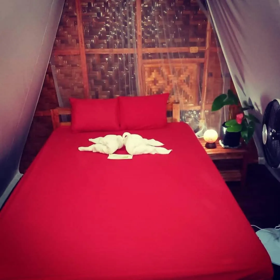 Bed in SHUKRAN Apartelle