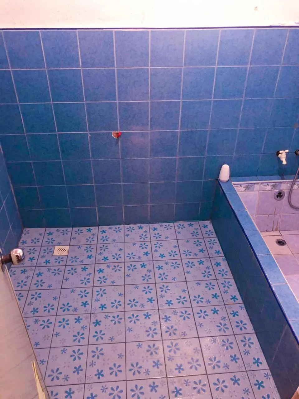 Bathroom in SHUKRAN Apartelle