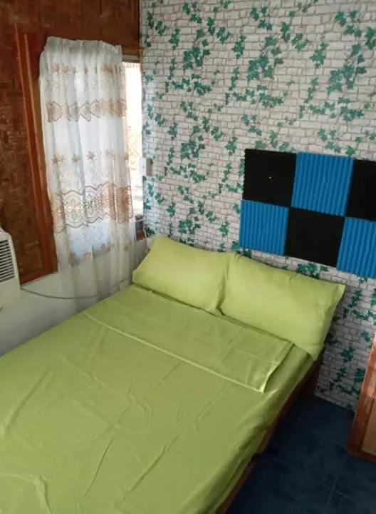 Bedroom, Bed in SHUKRAN Apartelle