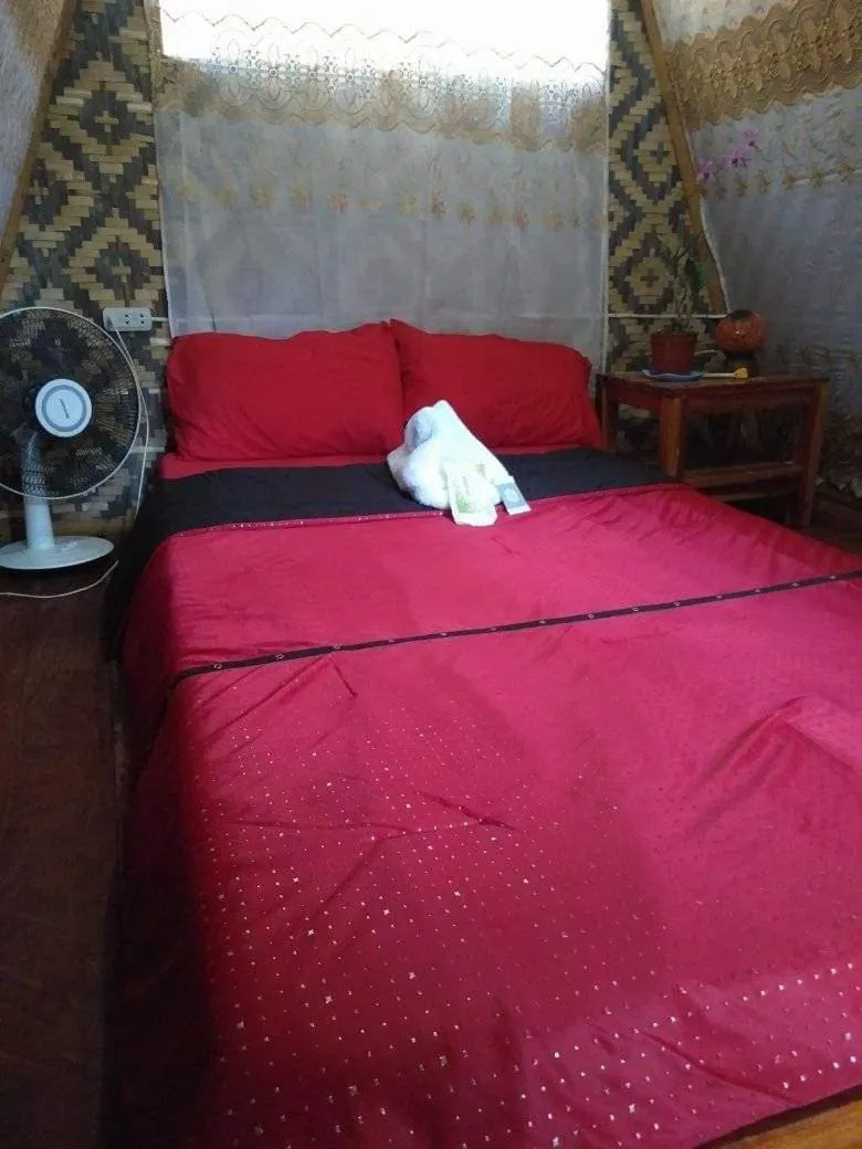 Bed in SHUKRAN Apartelle