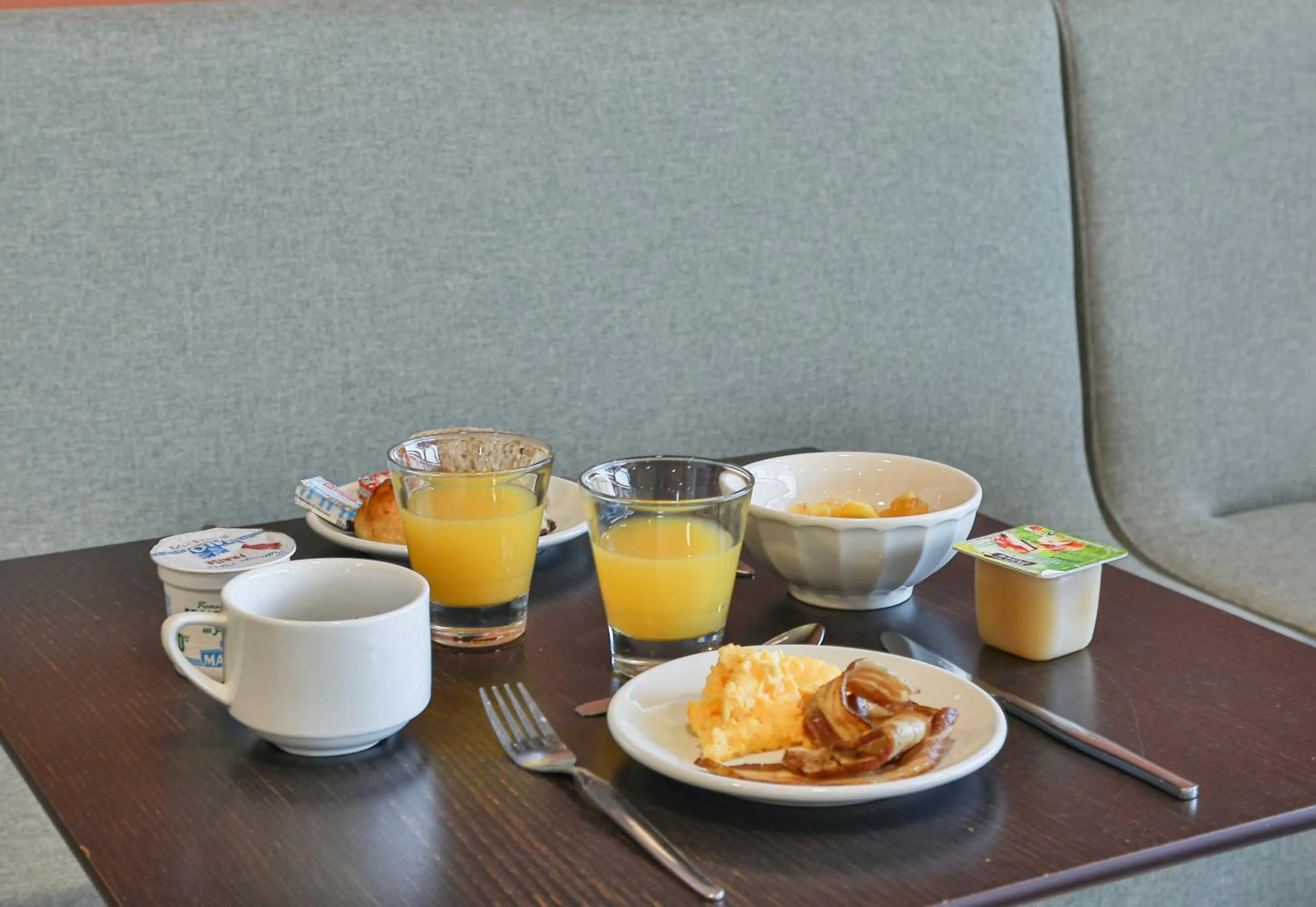 Food and drinks in B&B HOTEL Les Sables-d'Olonne Centre Gare