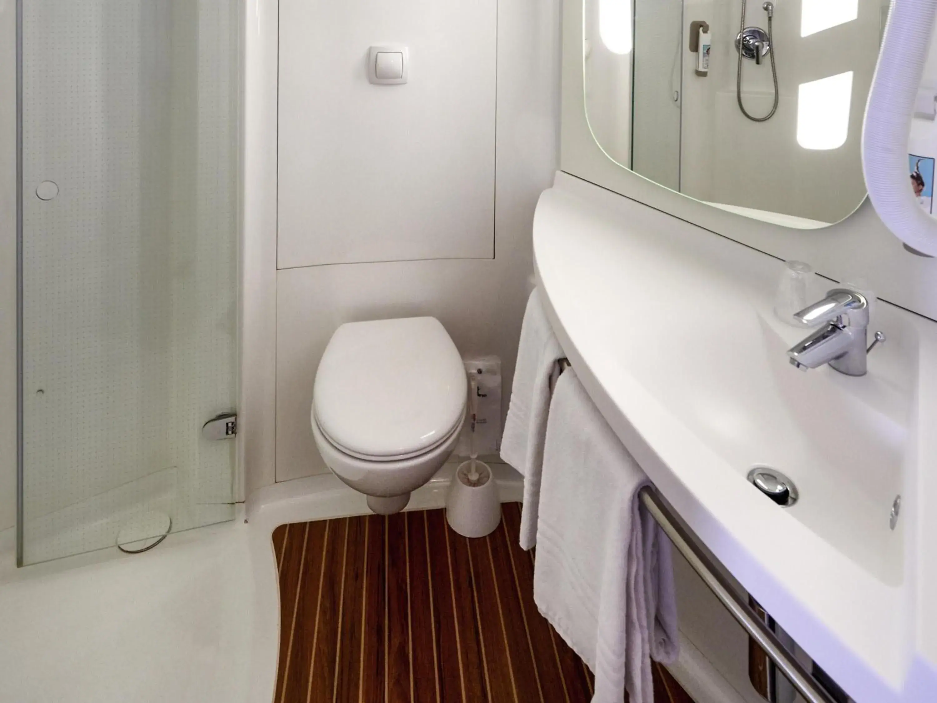 Bedroom in ibis Cholet Bedroom in ibis Cholet