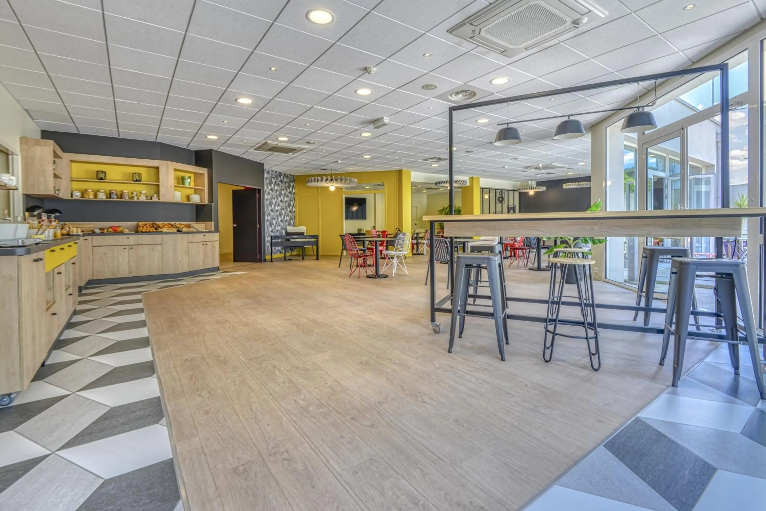 Breakfast in ibis Cholet