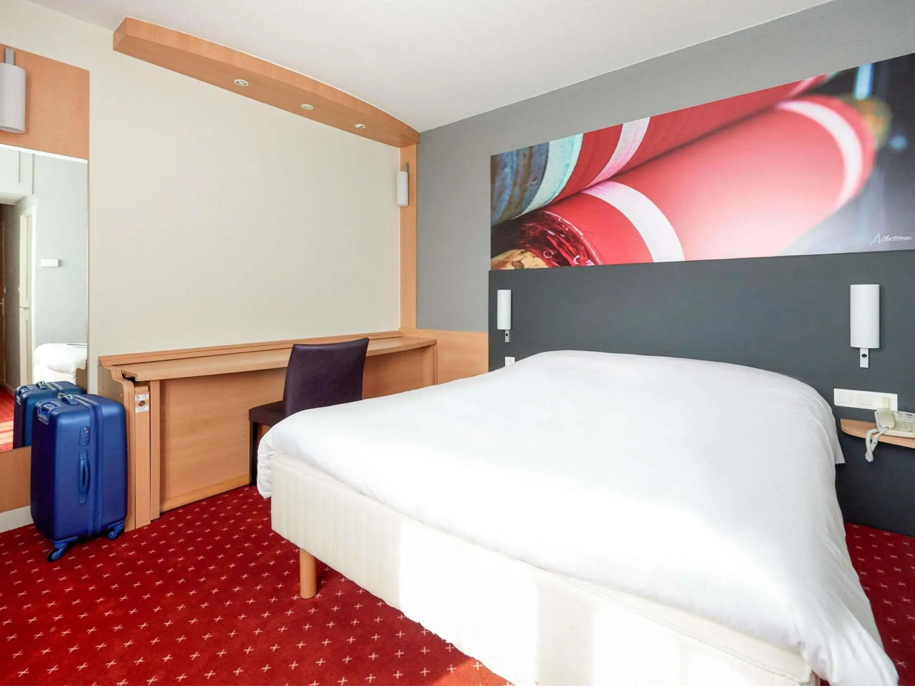 Property building, Bed in ibis Cholet Property building, Bed in ibis Cholet