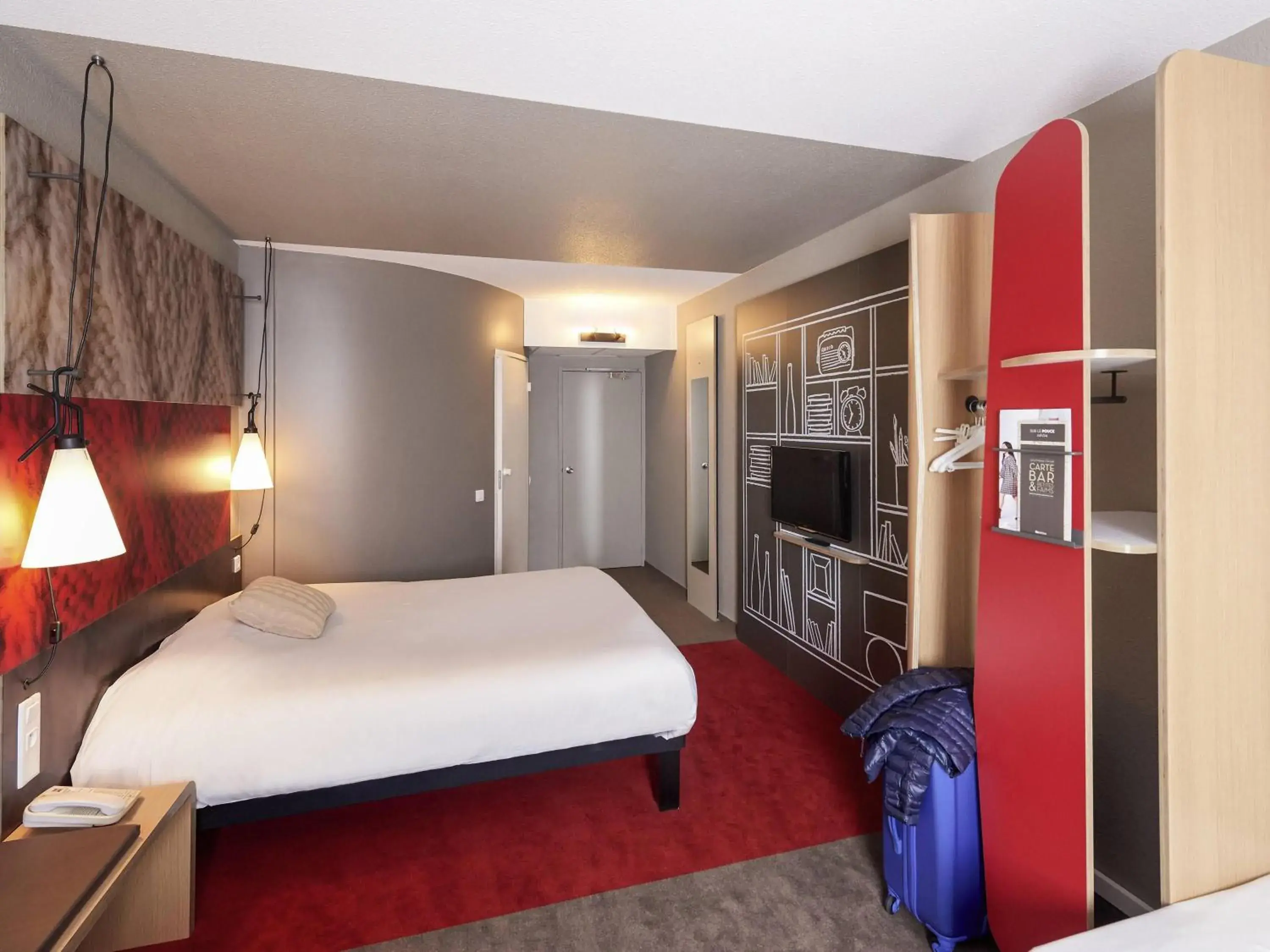 Bedroom, Bed in ibis Cholet Bedroom, Bed in ibis Cholet