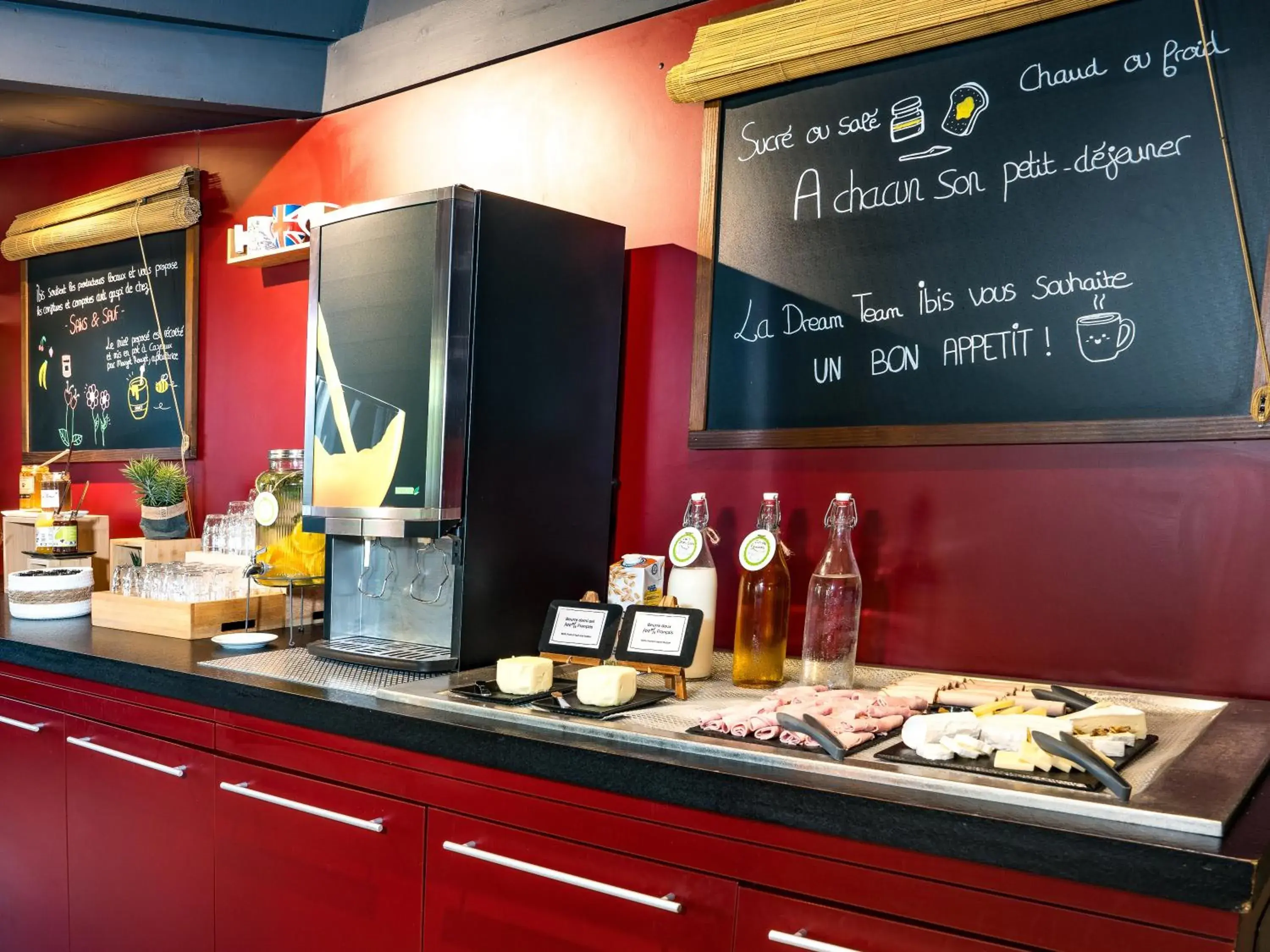 Breakfast in ibis Arcachon la Teste de Buch Breakfast in ibis Arcachon la Teste de Buch
