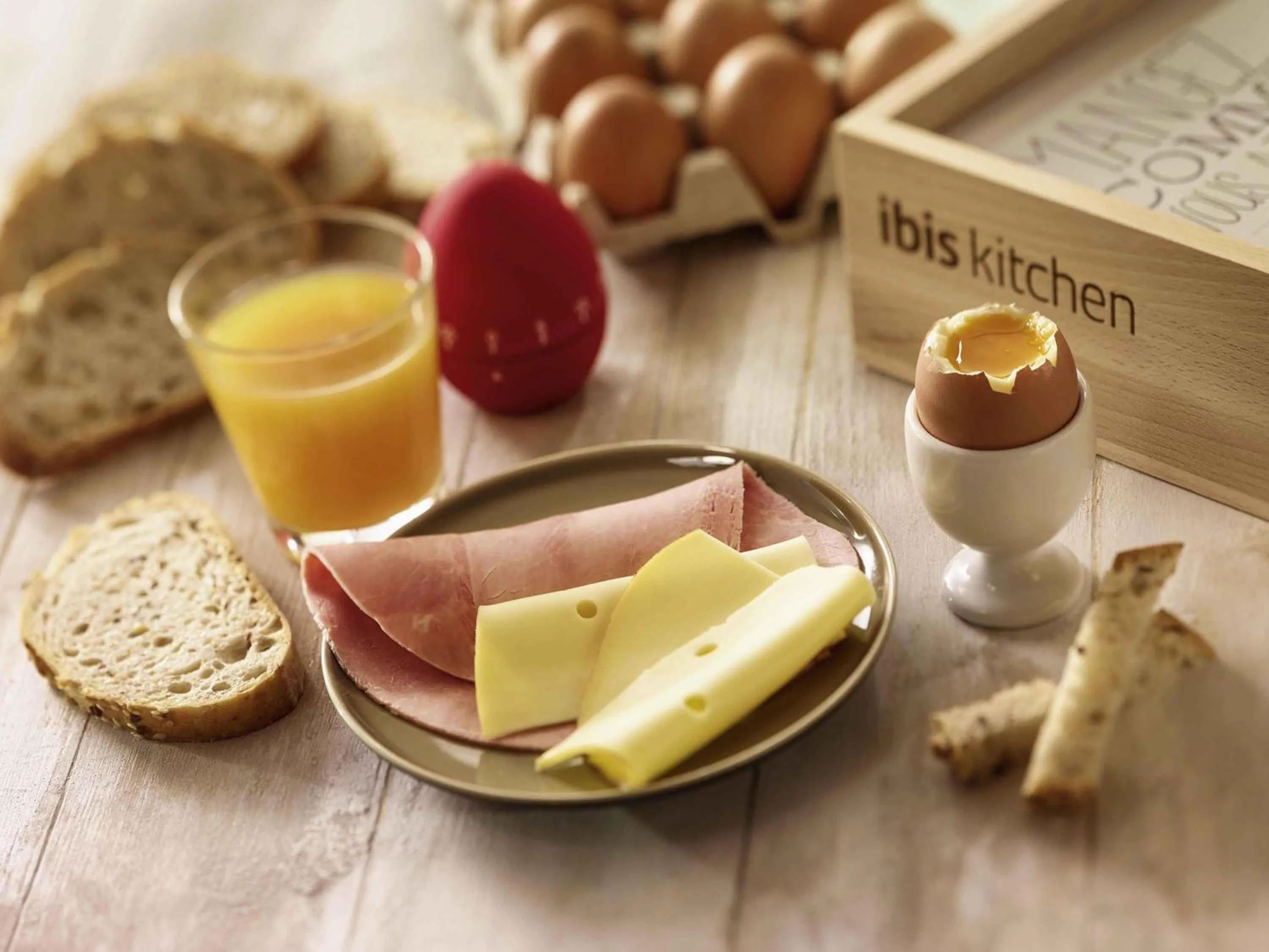 Breakfast in ibis Honfleur