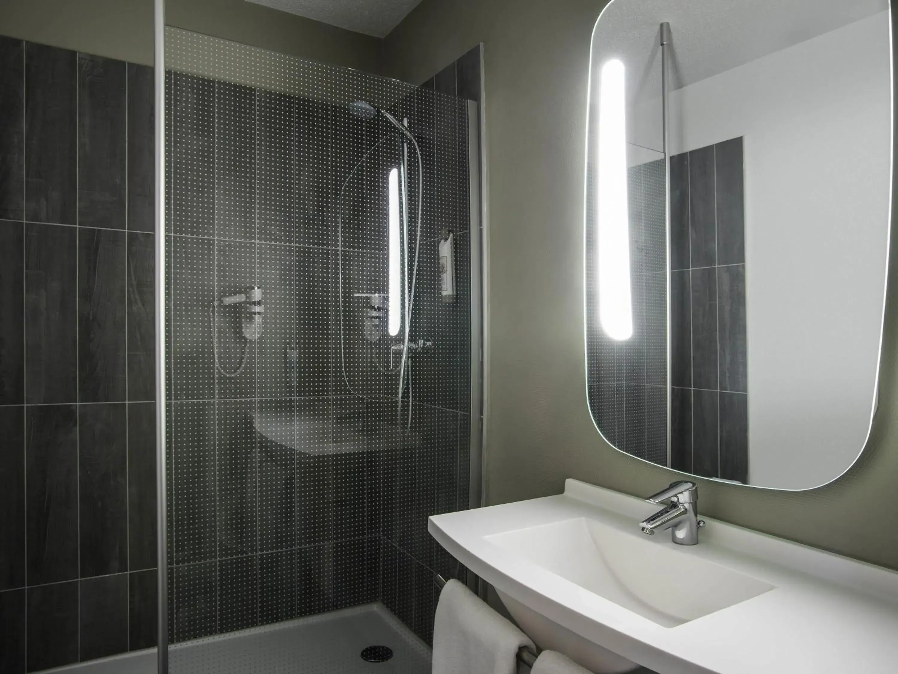 Bedroom in ibis Tarbes Odos Bedroom in ibis Tarbes Odos