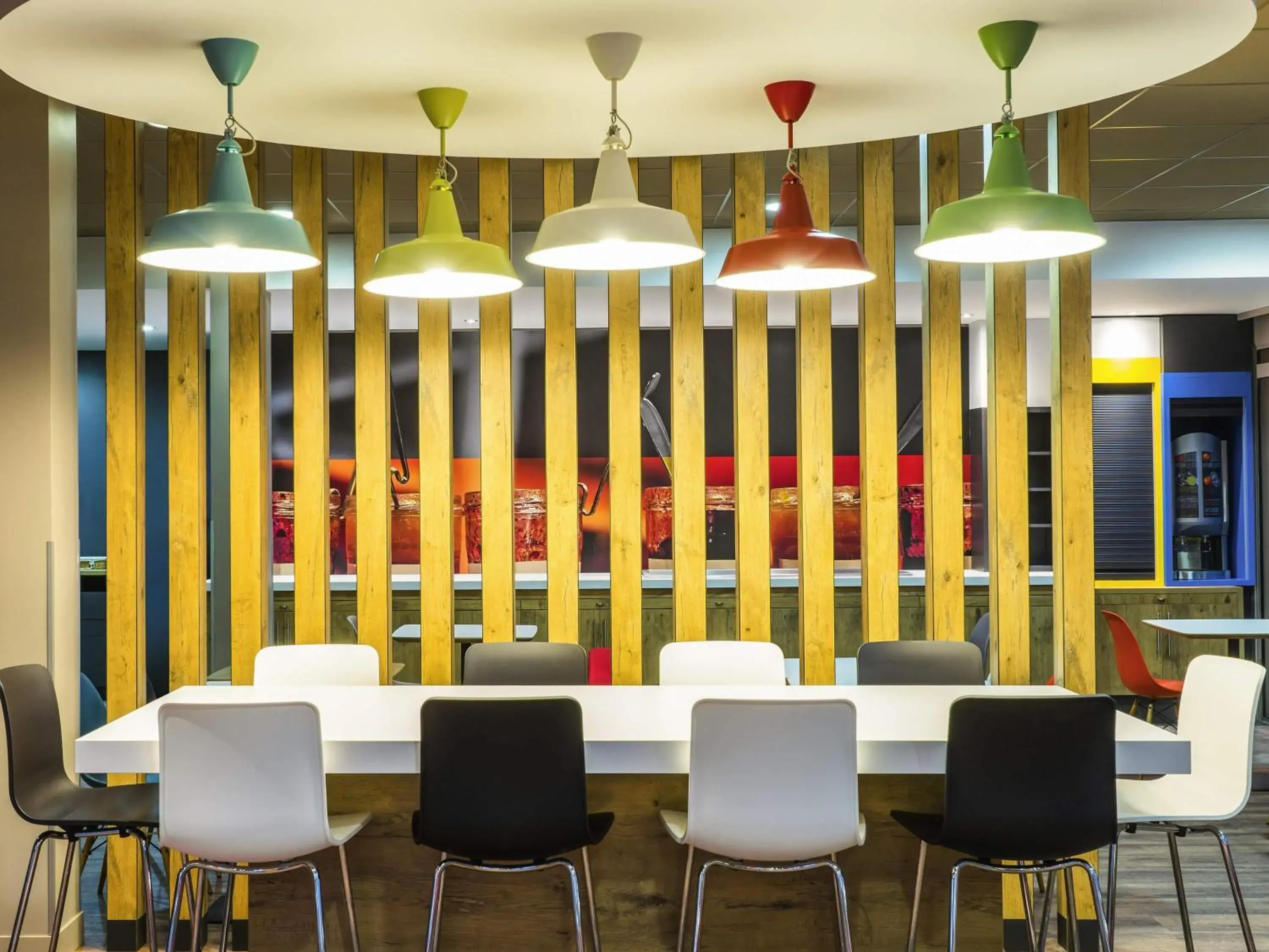 Lounge or bar in ibis Tarbes Odos Lounge or bar in ibis Tarbes Odos