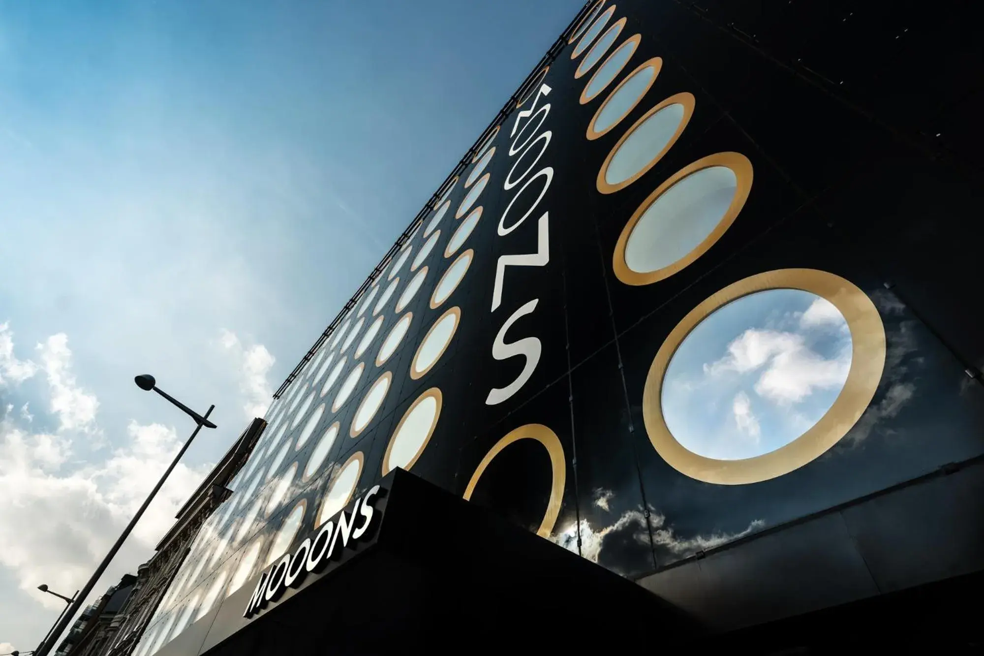 Facade/entrance in MOOONS Vienna Facade/entrance in MOOONS Vienna