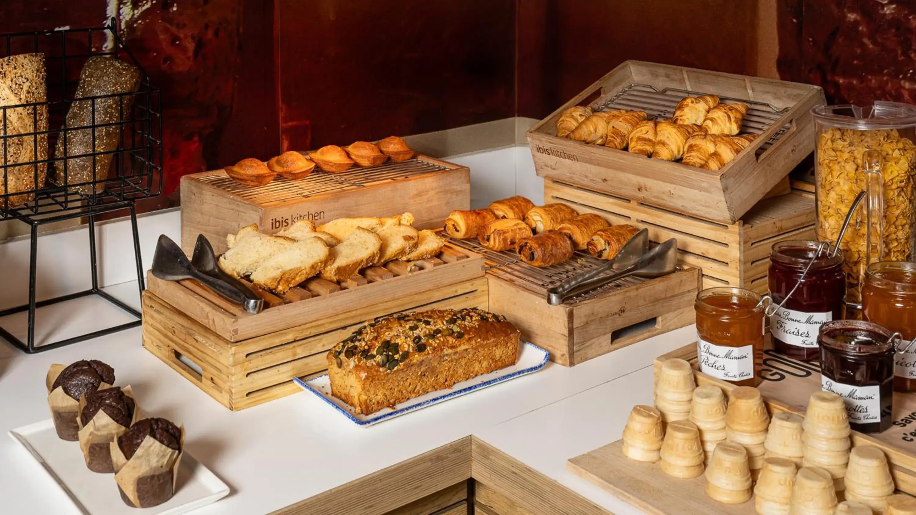 Breakfast in ibis Bordeaux Centre Bastide Breakfast in ibis Bordeaux Centre Bastide