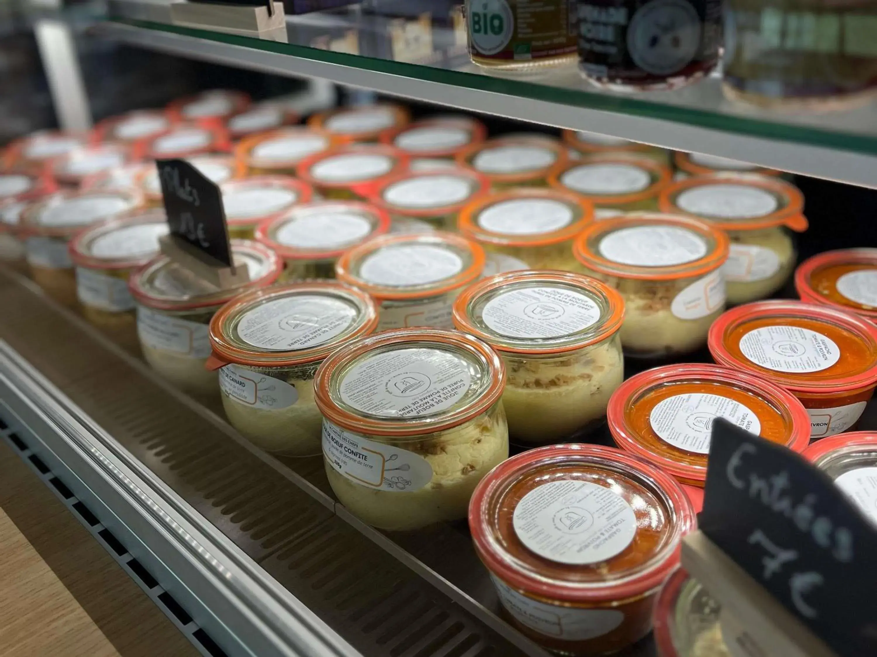 Lounge or bar in Ibis Vitré Centre Lounge or bar in Ibis Vitré Centre