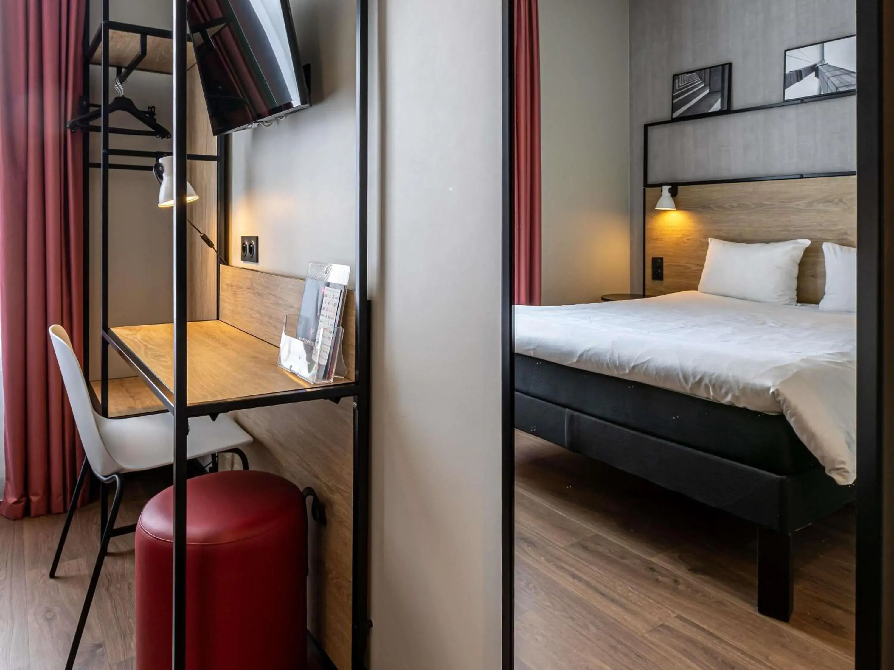 Bedroom, Bed in ibis Paris Boulogne Billancourt Bedroom, Bed in ibis Paris Boulogne Billancourt