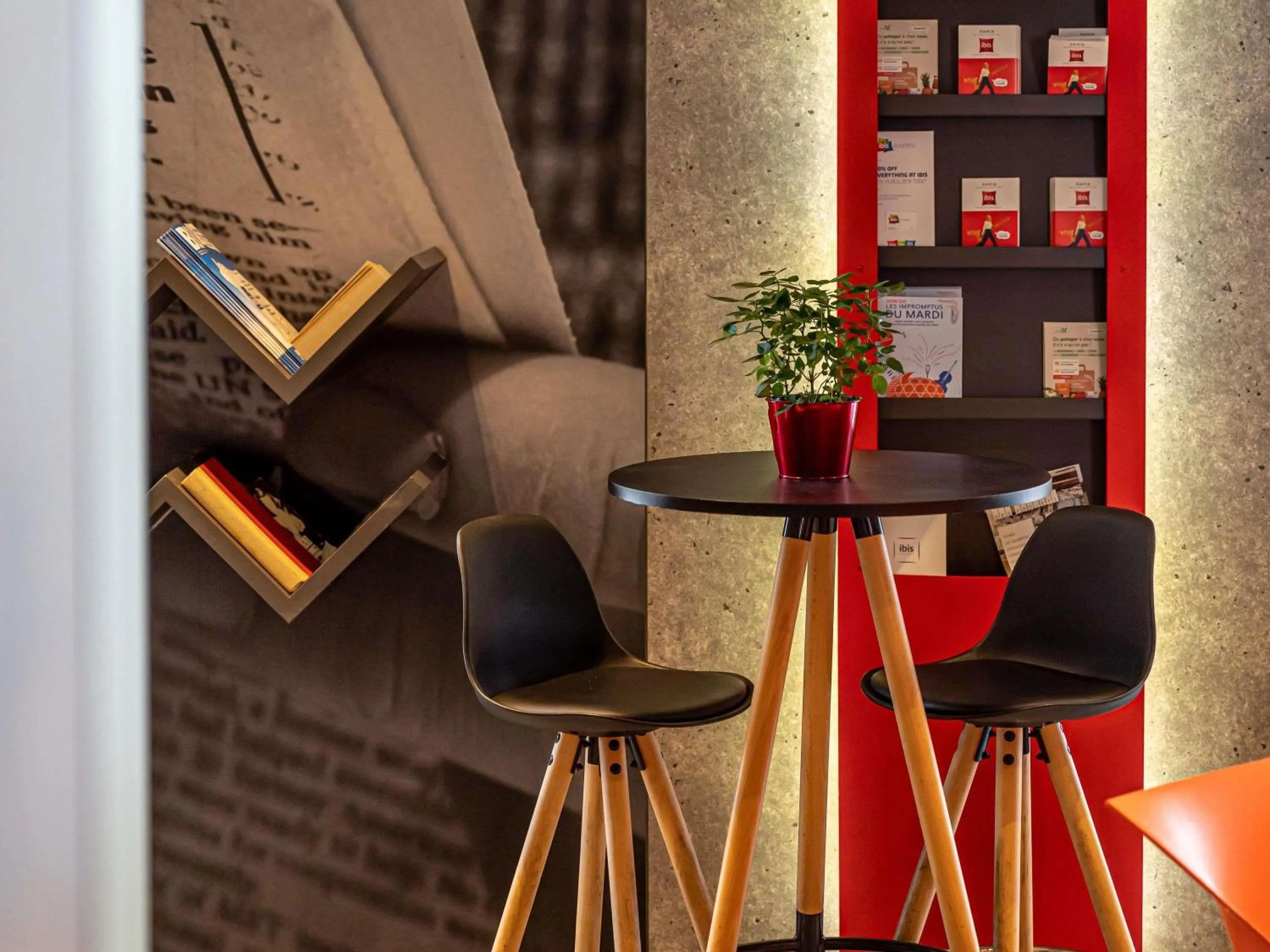 Property building in ibis Paris Boulogne Billancourt