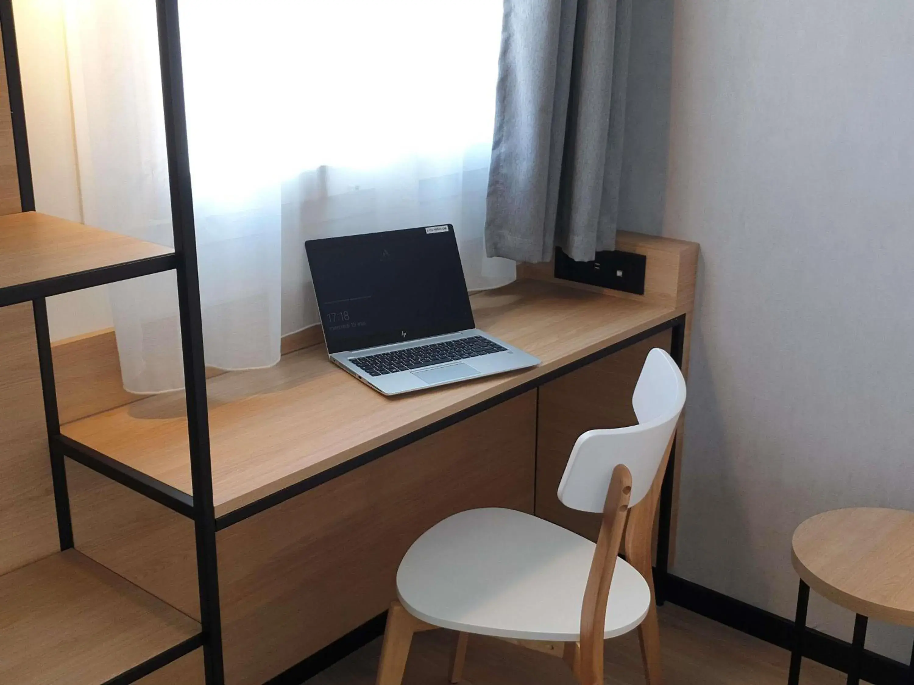 Bedroom in ibis Ciboure Saint-Jean-de-Luz Bedroom in ibis Ciboure Saint-Jean-de-Luz