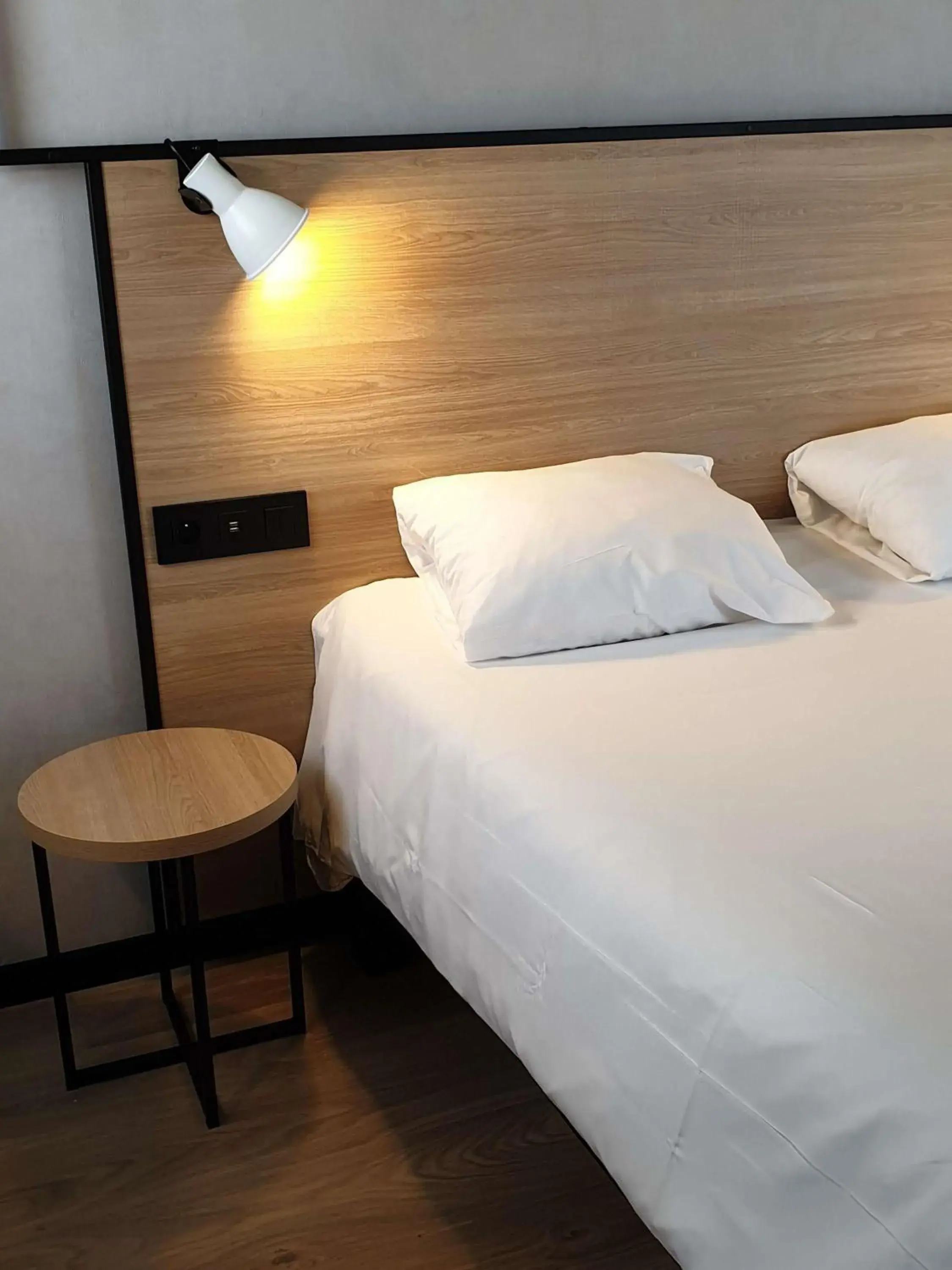 Standard Double Room in ibis Ciboure Saint-Jean-de-Luz Standard Double Room in ibis Ciboure Saint-Jean-de-Luz