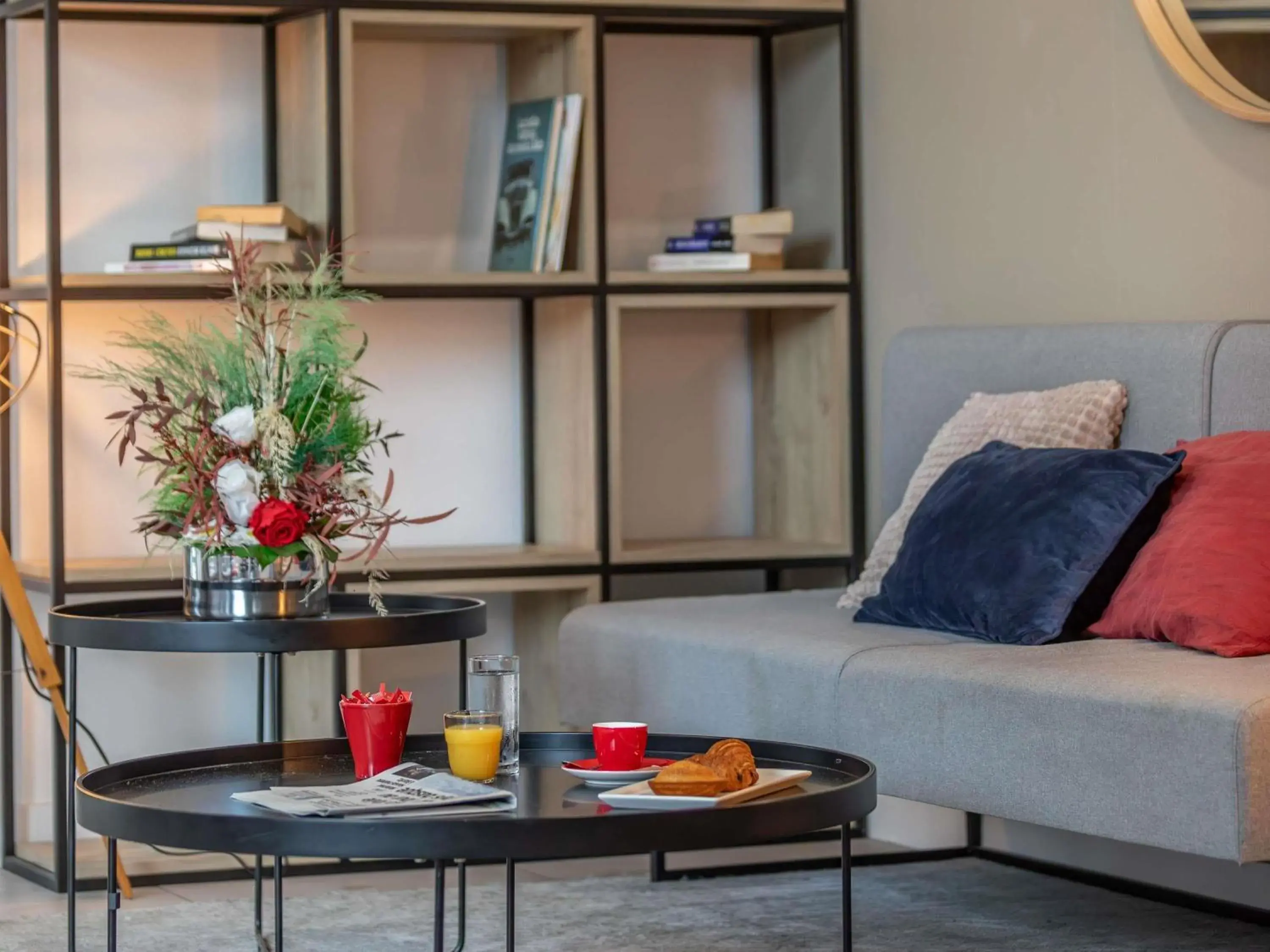 Lounge or bar in ibis Ciboure Saint-Jean-de-Luz Lounge or bar in ibis Ciboure Saint-Jean-de-Luz