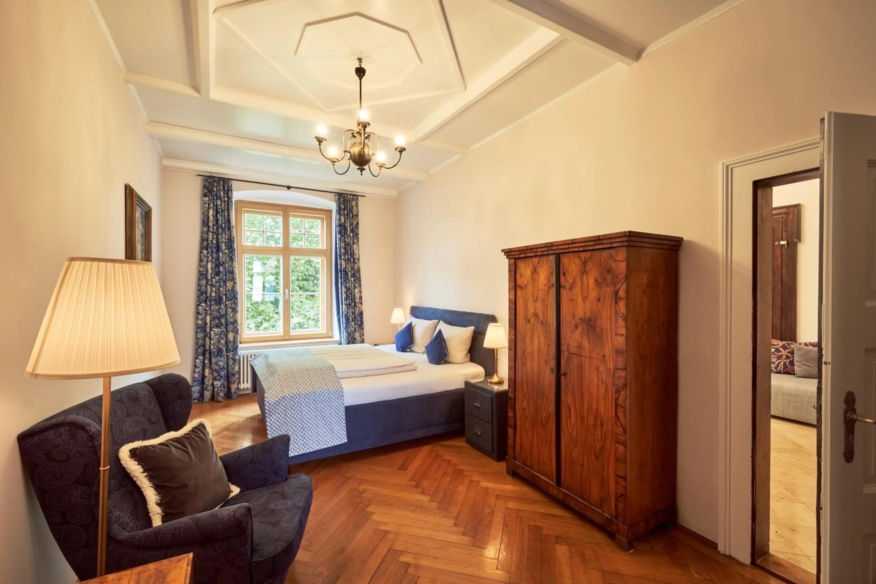 Photo of the whole room, Bed in Schloss - Schenke Tunzenberg