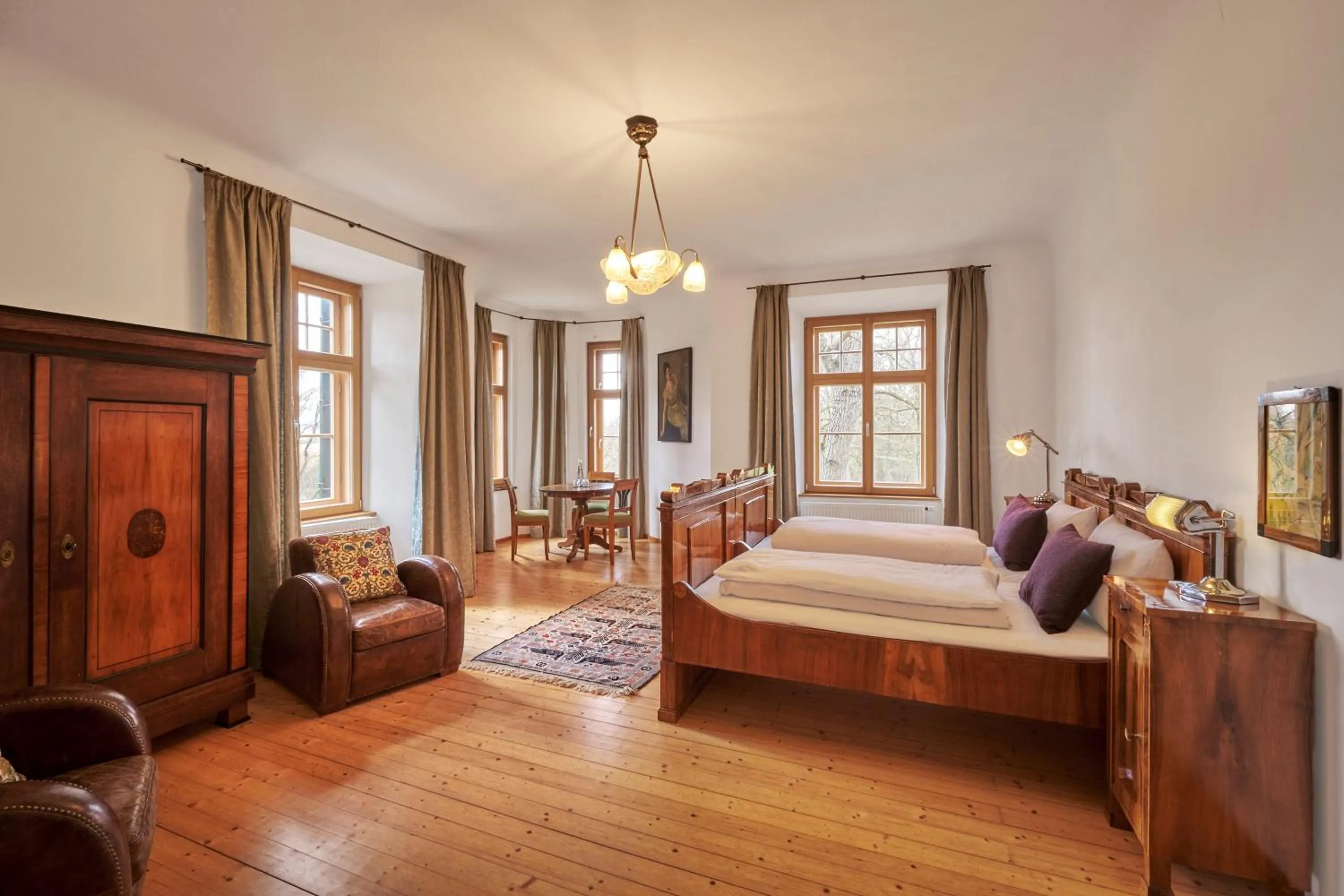 Photo of the whole room, Bed in Schloss - Schenke Tunzenberg