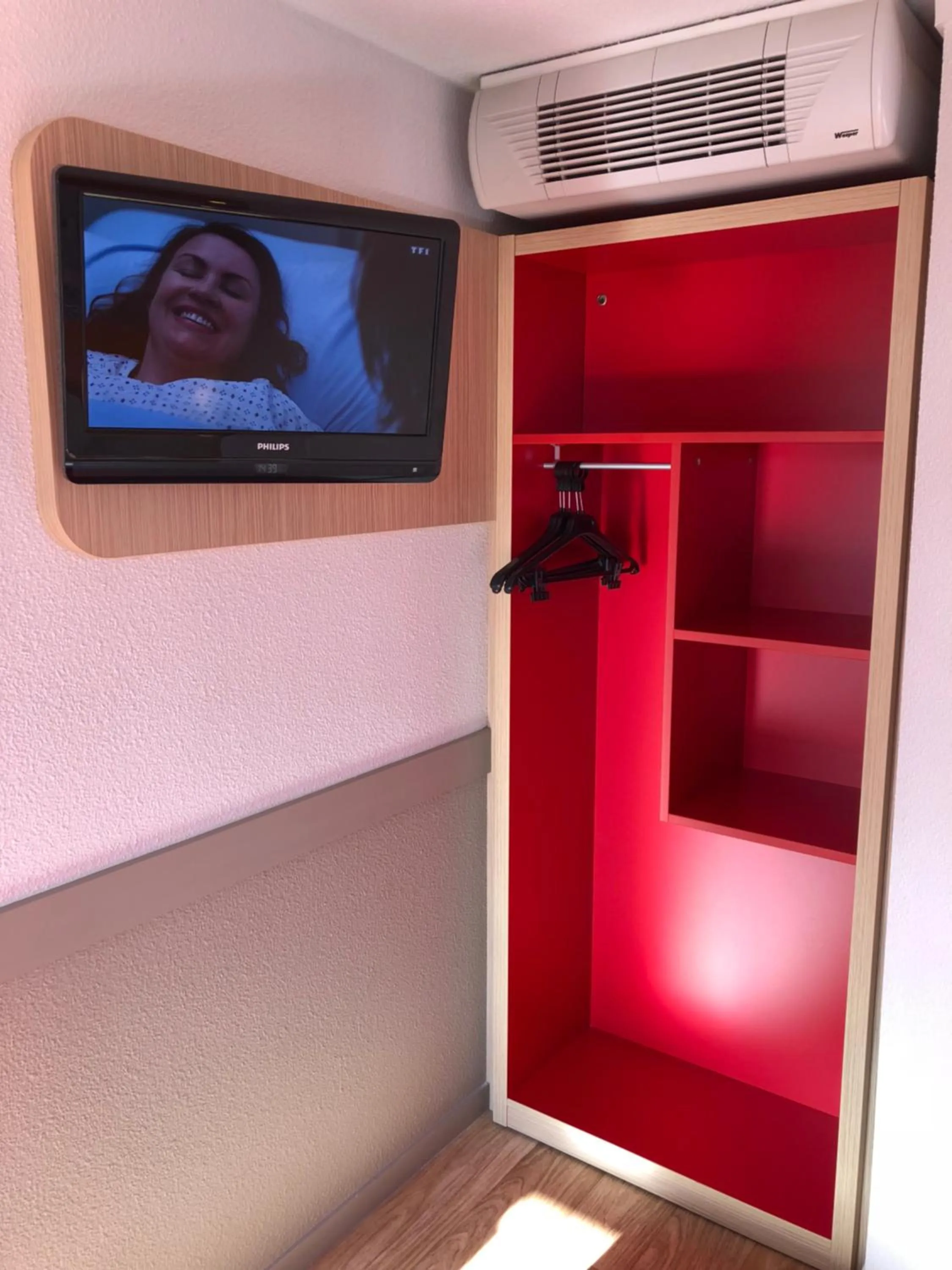 air conditioner in Premiere Classe Perpignan Sud